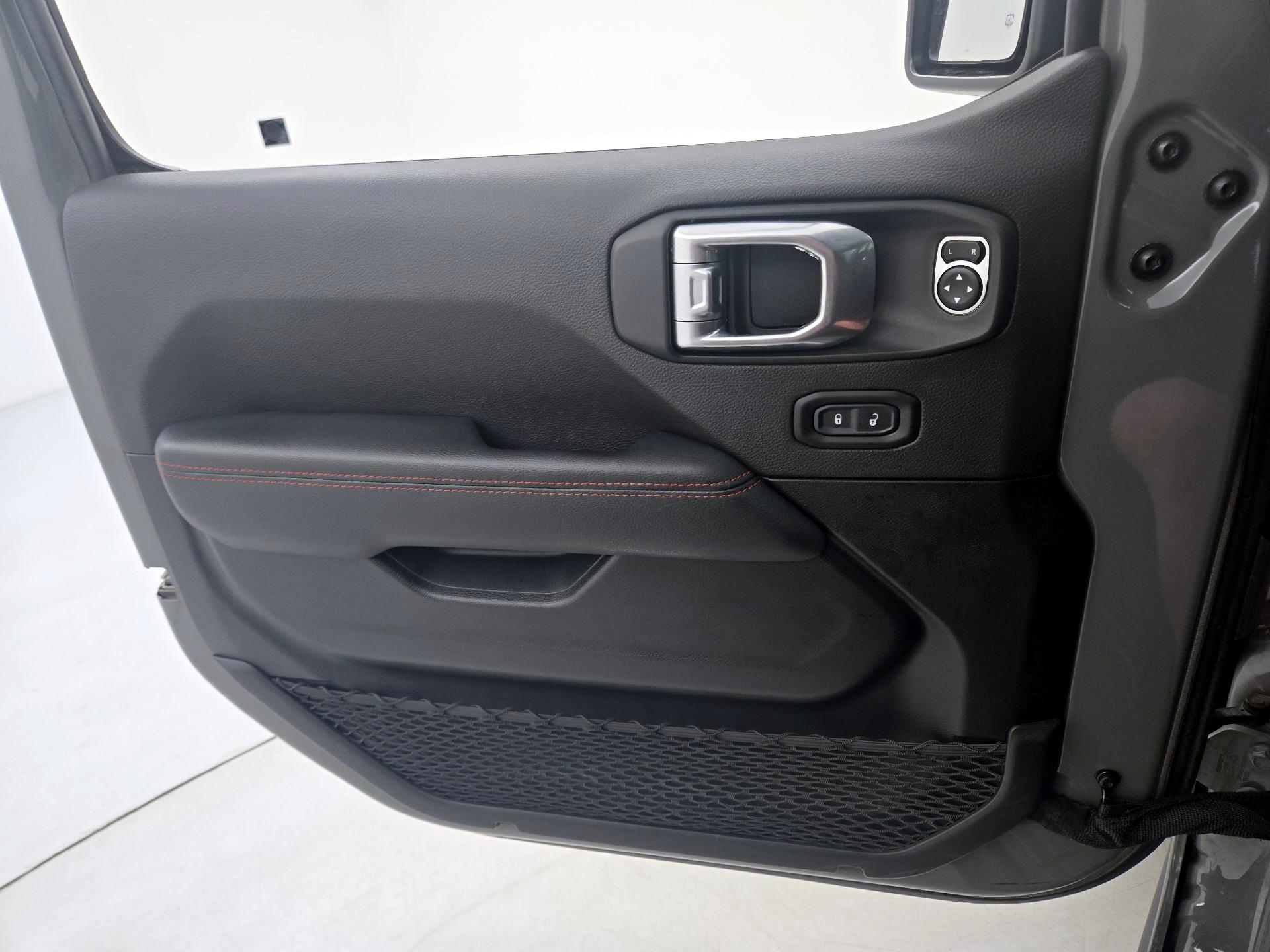 Thumbnail: 2023 Jeep Gladiator - 12