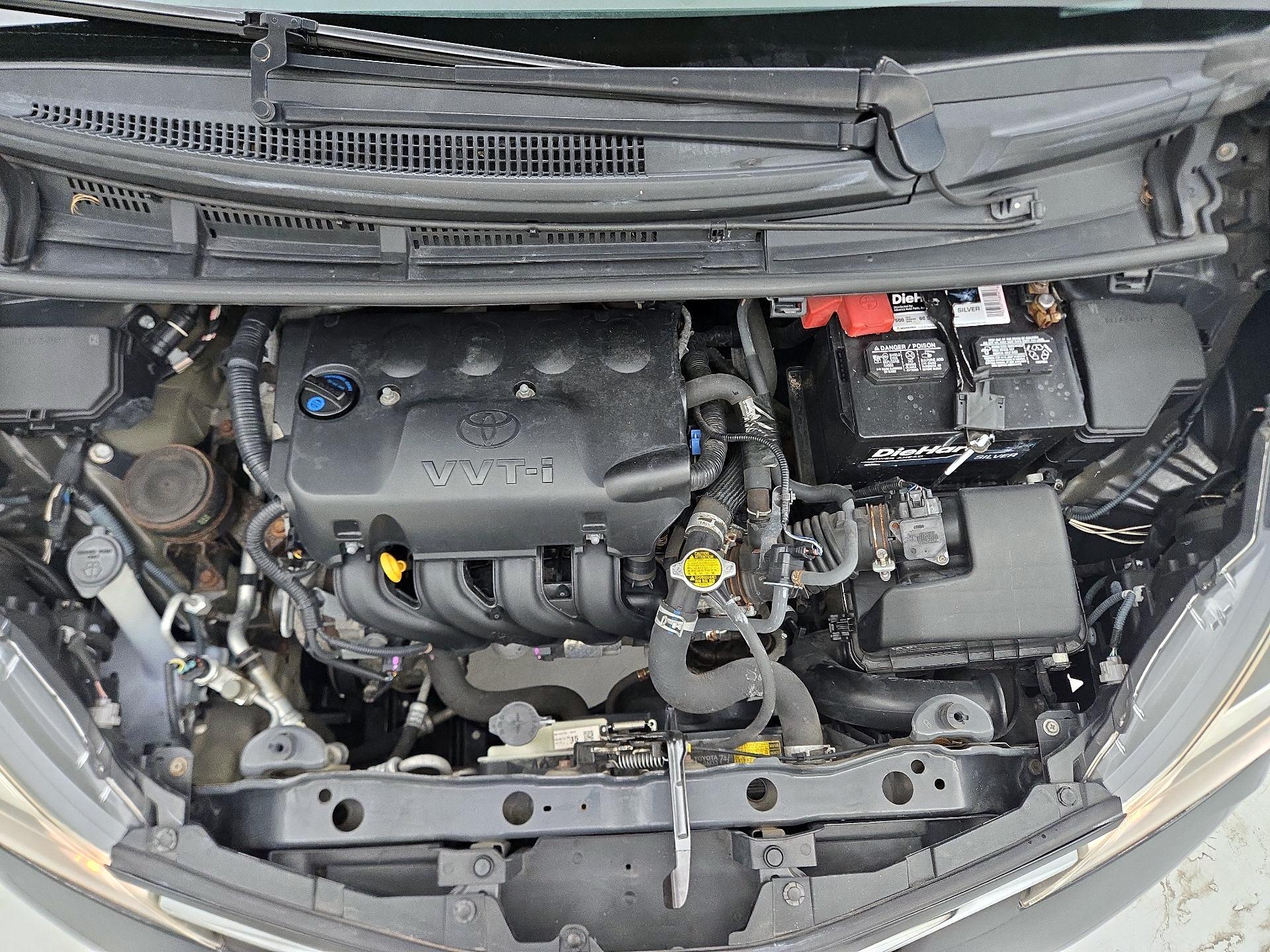 Thumbnail: 2015 Toyota Yaris - 20