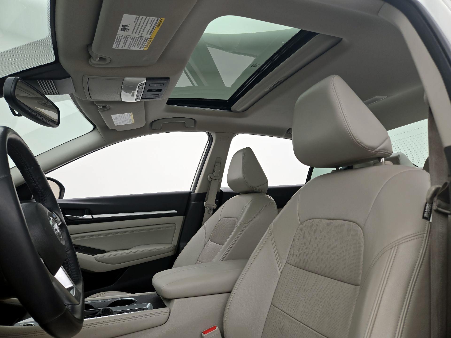 Thumbnail: 2019 Nissan Altima - 20