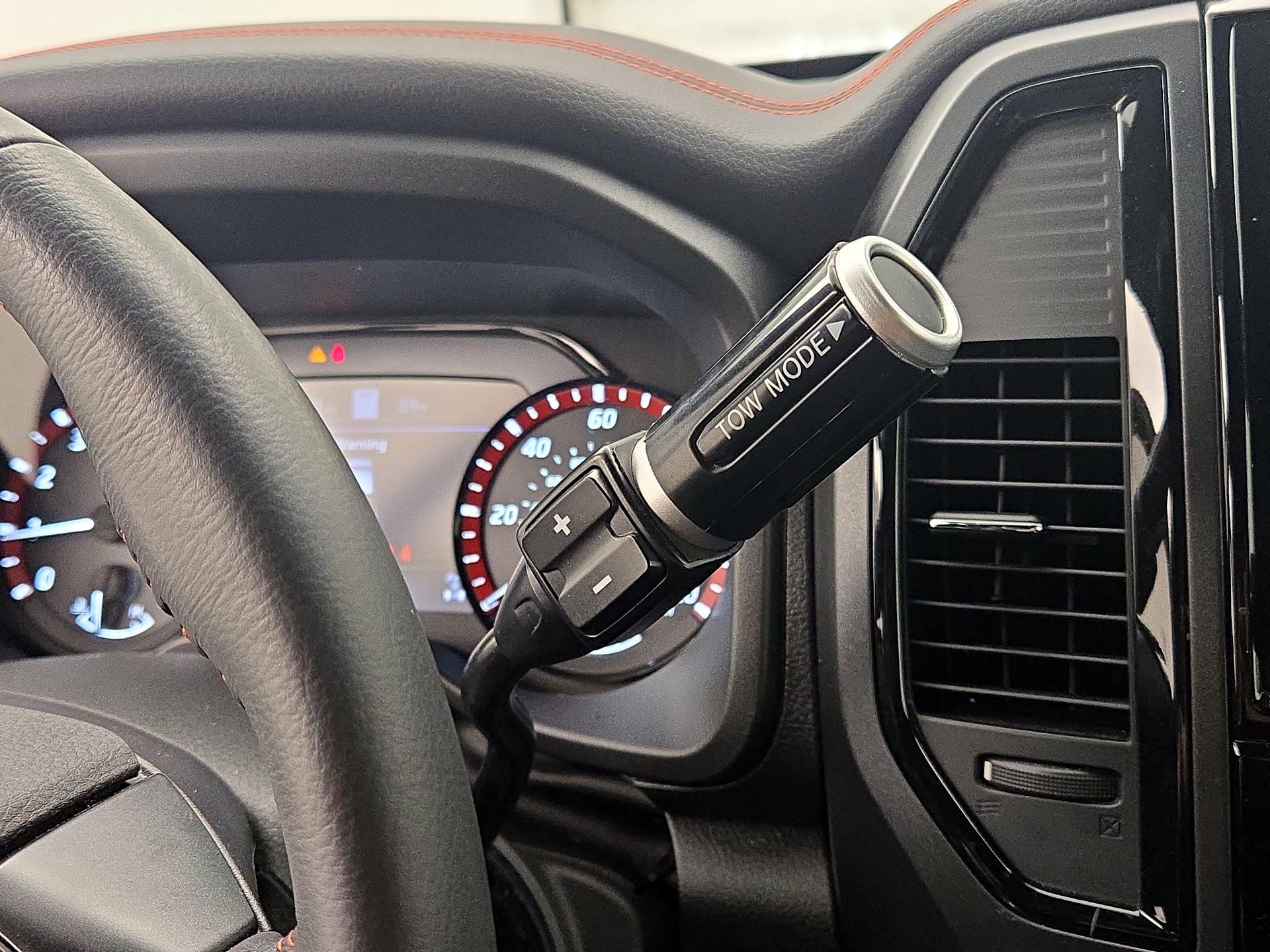 Thumbnail: 2024 Nissan Titan - 18