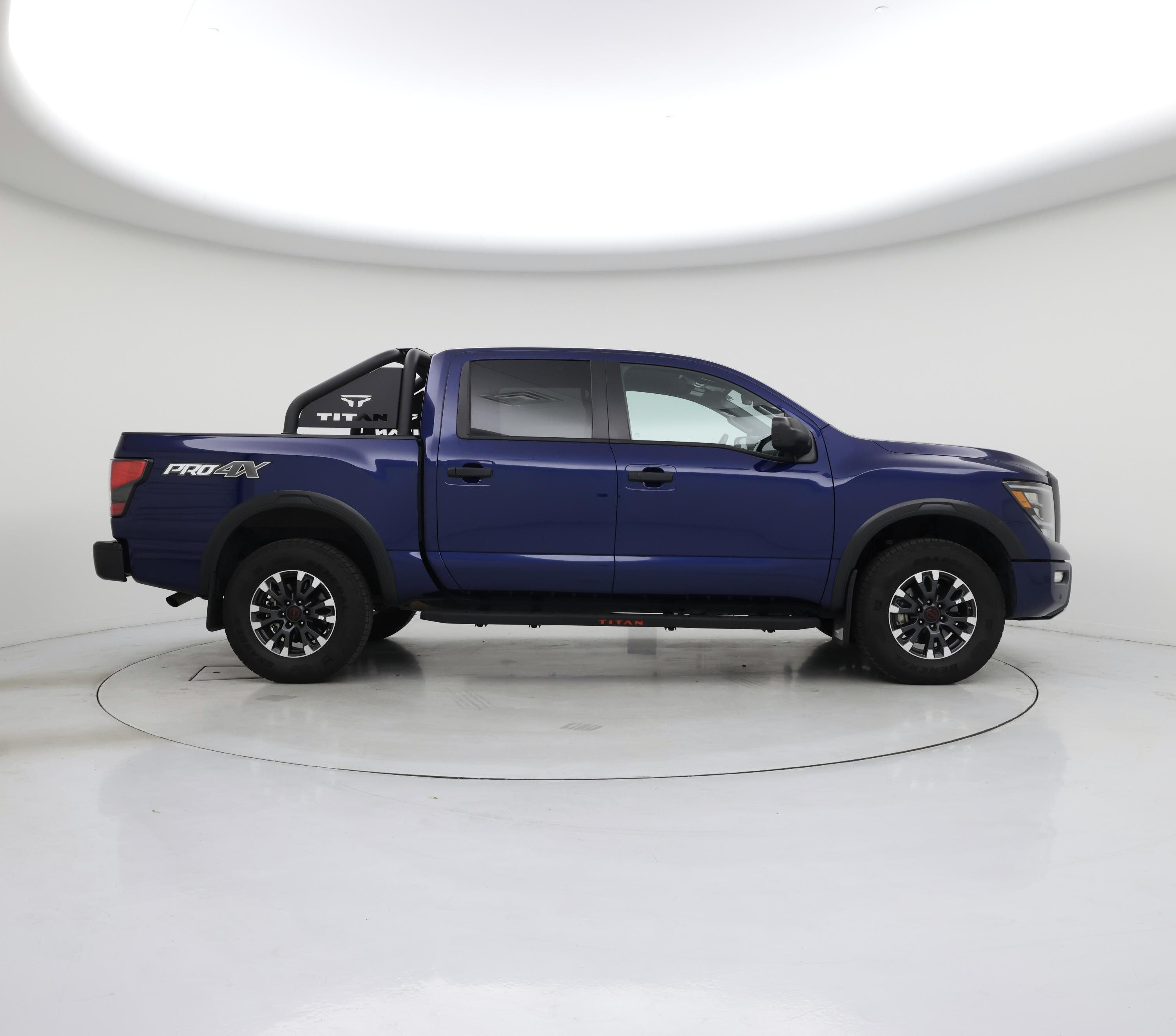 Thumbnail: 2024 Nissan Titan - 7