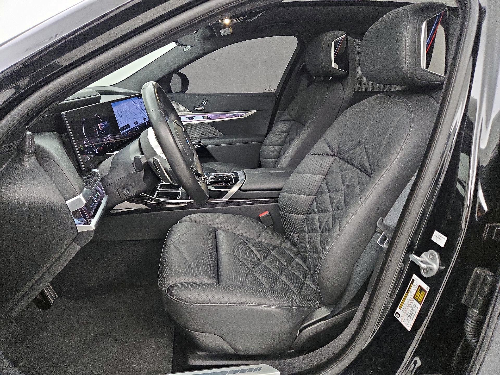 Thumbnail: 2025 BMW 7 Series - 11