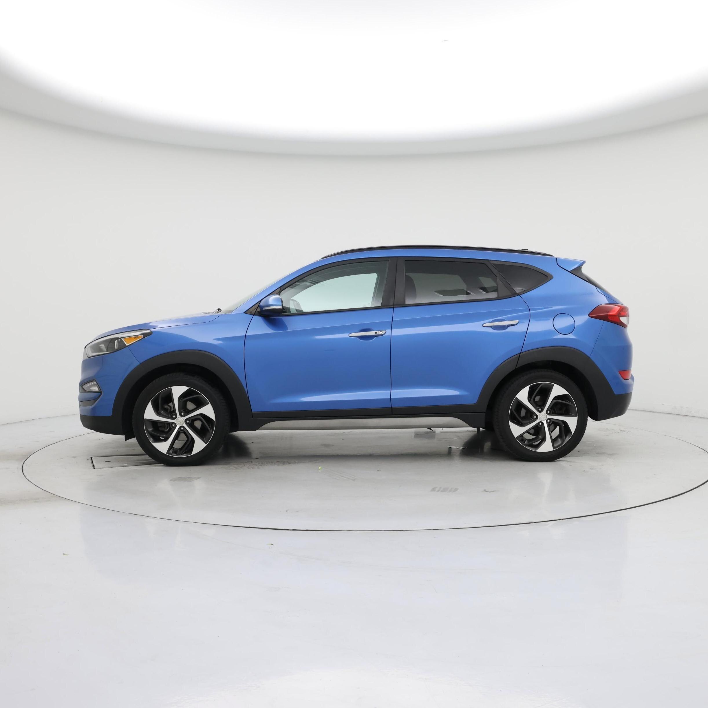 Thumbnail: 2017 Hyundai Tucson - 3