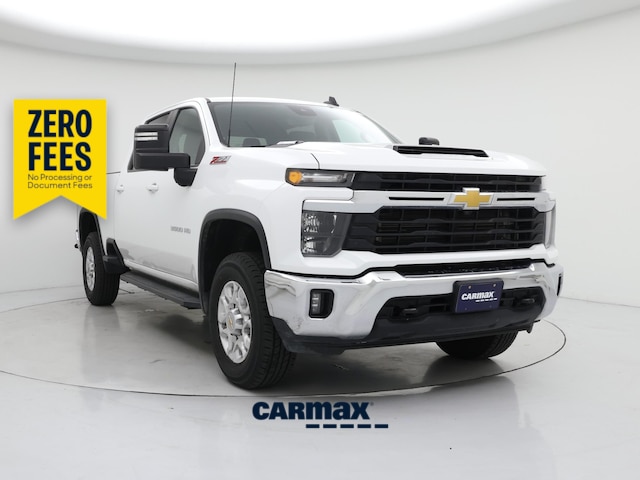White 2024 Chevrolet Silverado 3500HD Pickup Truck Four-Wheel Drive Automatic