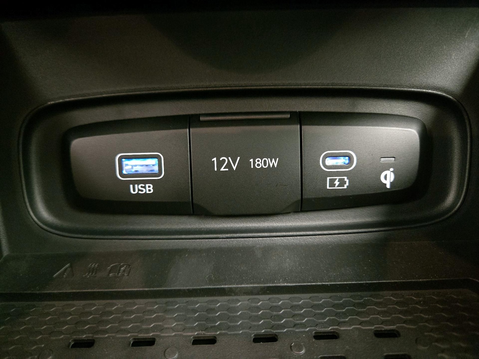2026 Hyundai Venue SEL - Photo 19