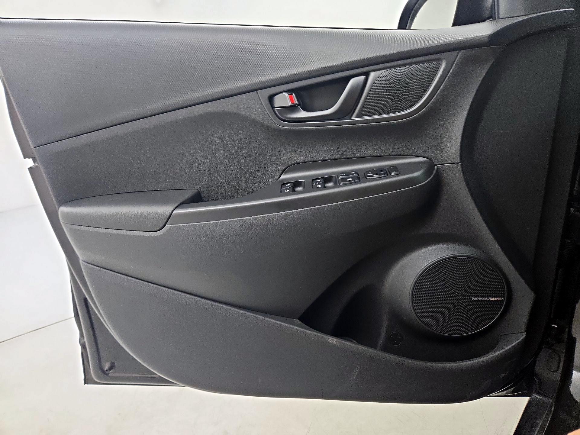 Thumbnail: 2022 Hyundai Kona - 12