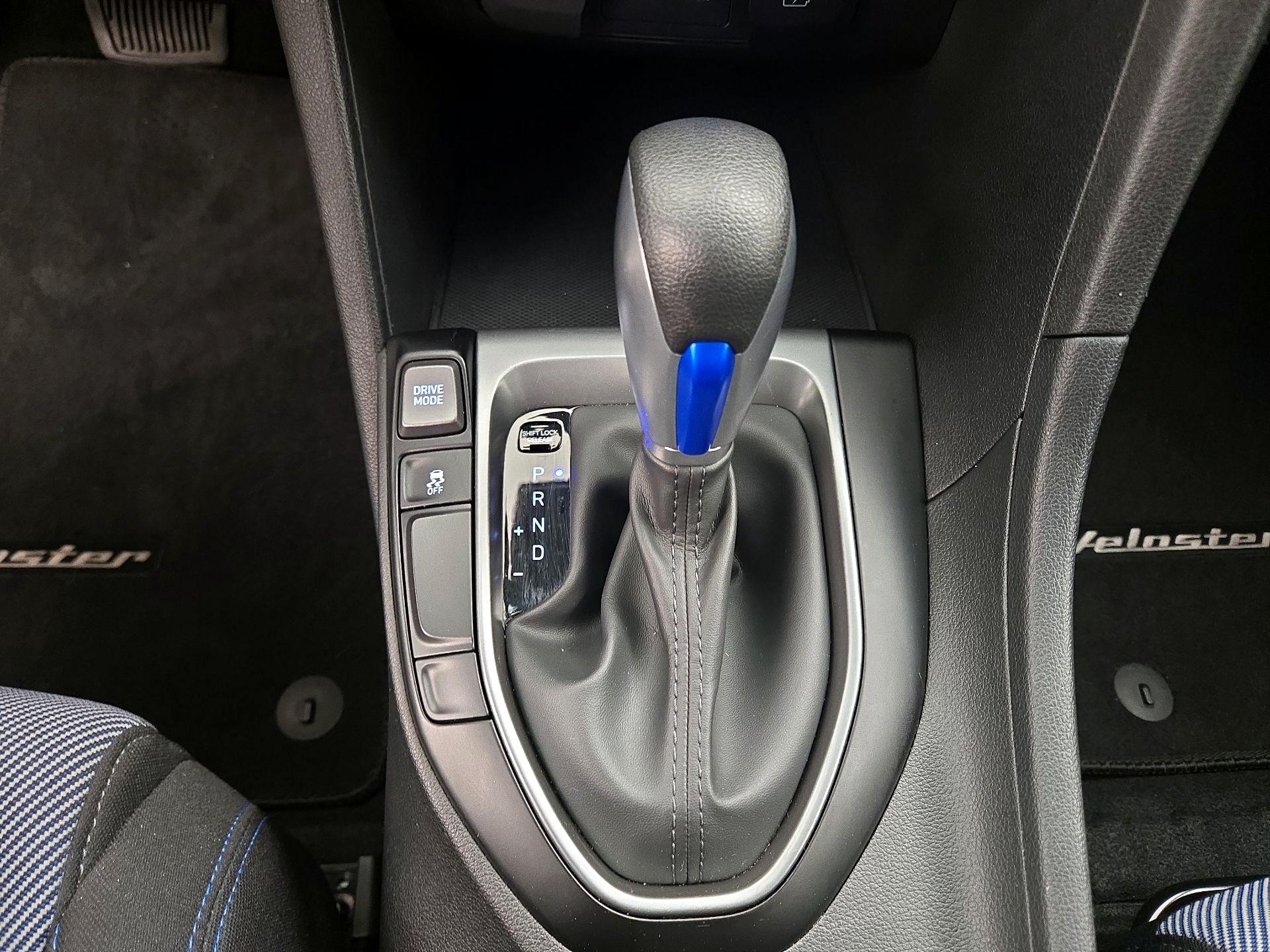 Thumbnail: 2021 Hyundai Veloster - 17