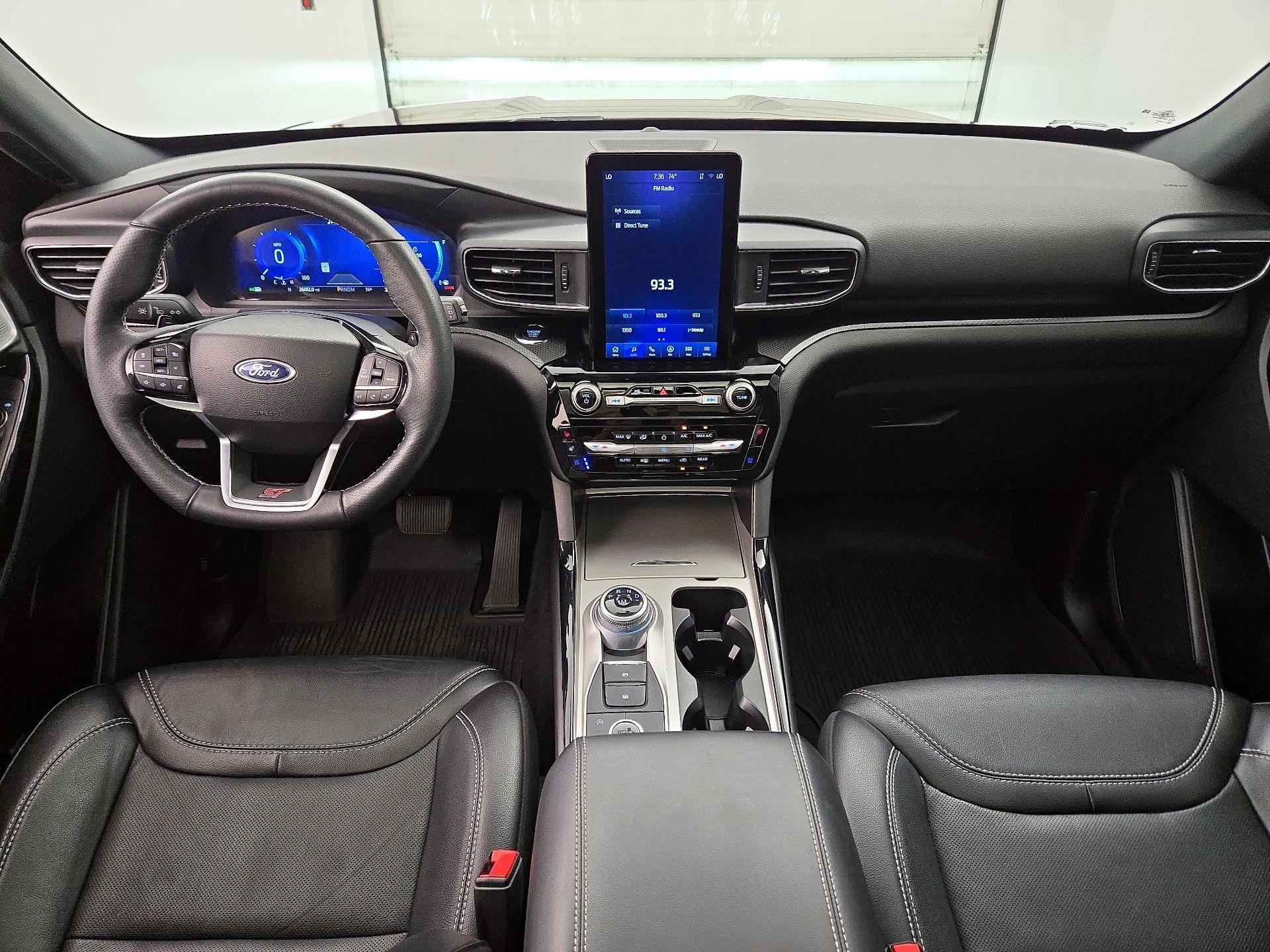 Thumbnail: 2023 Ford Explorer - 9