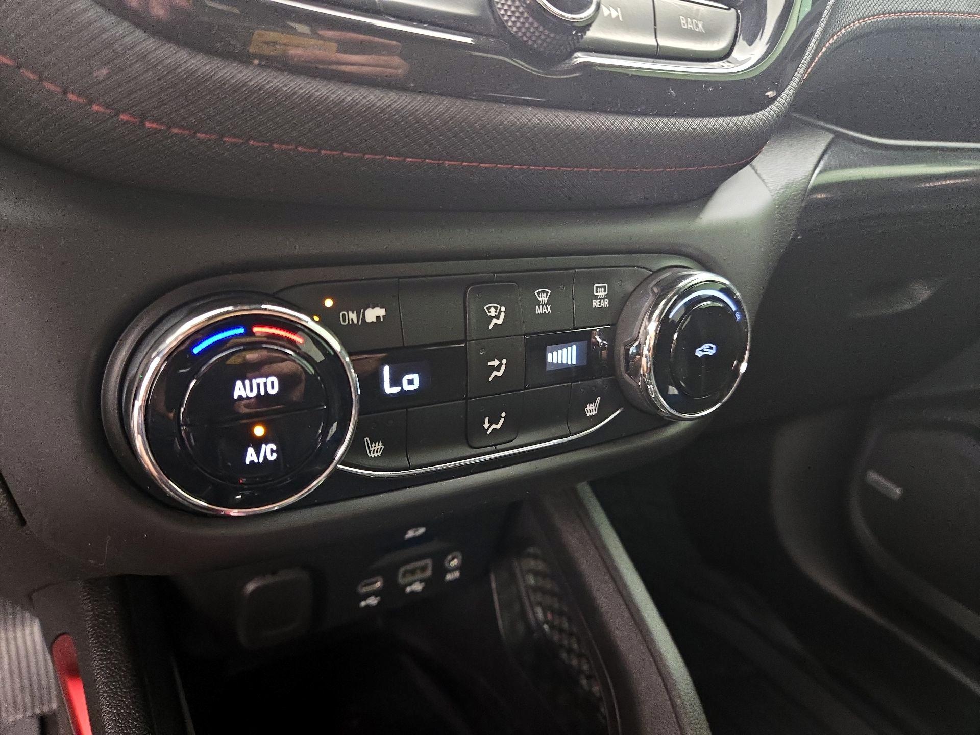 Thumbnail: 2021 Chevrolet TrailBlazer - 16