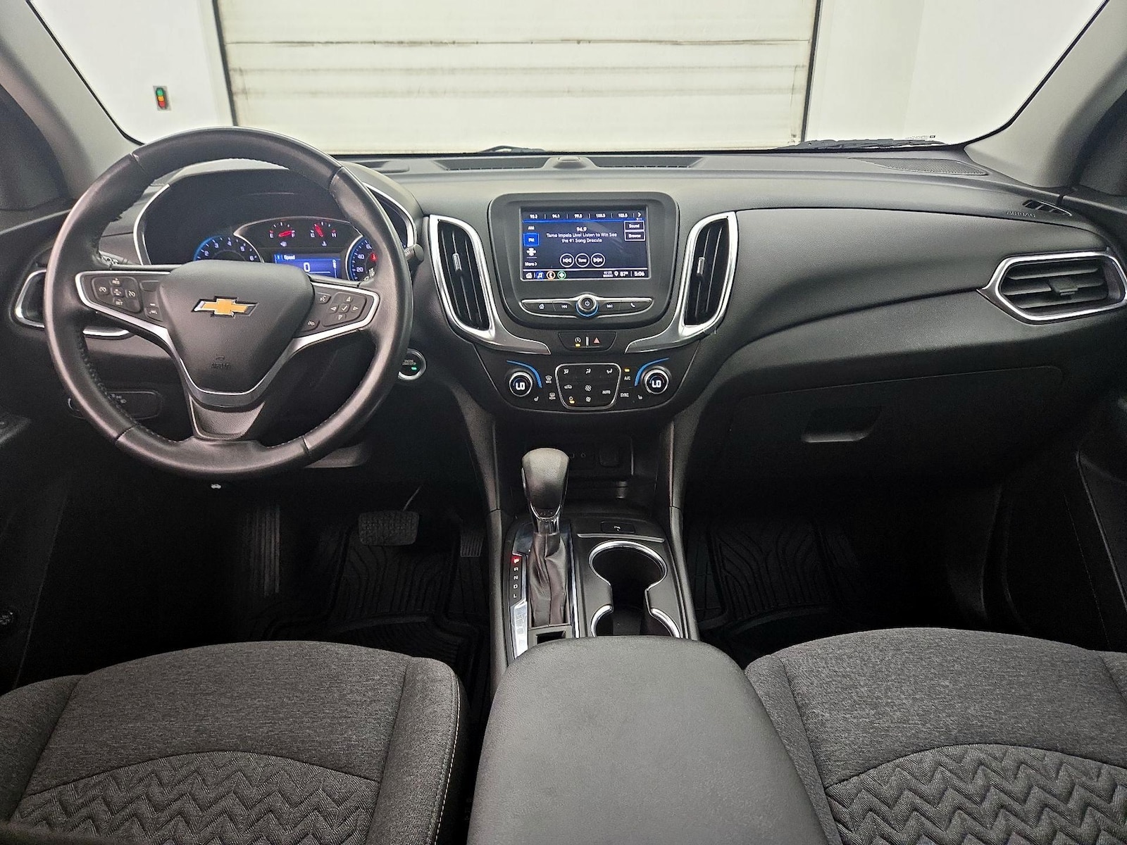 2022 Chevrolet Equinox LT - Photo 10