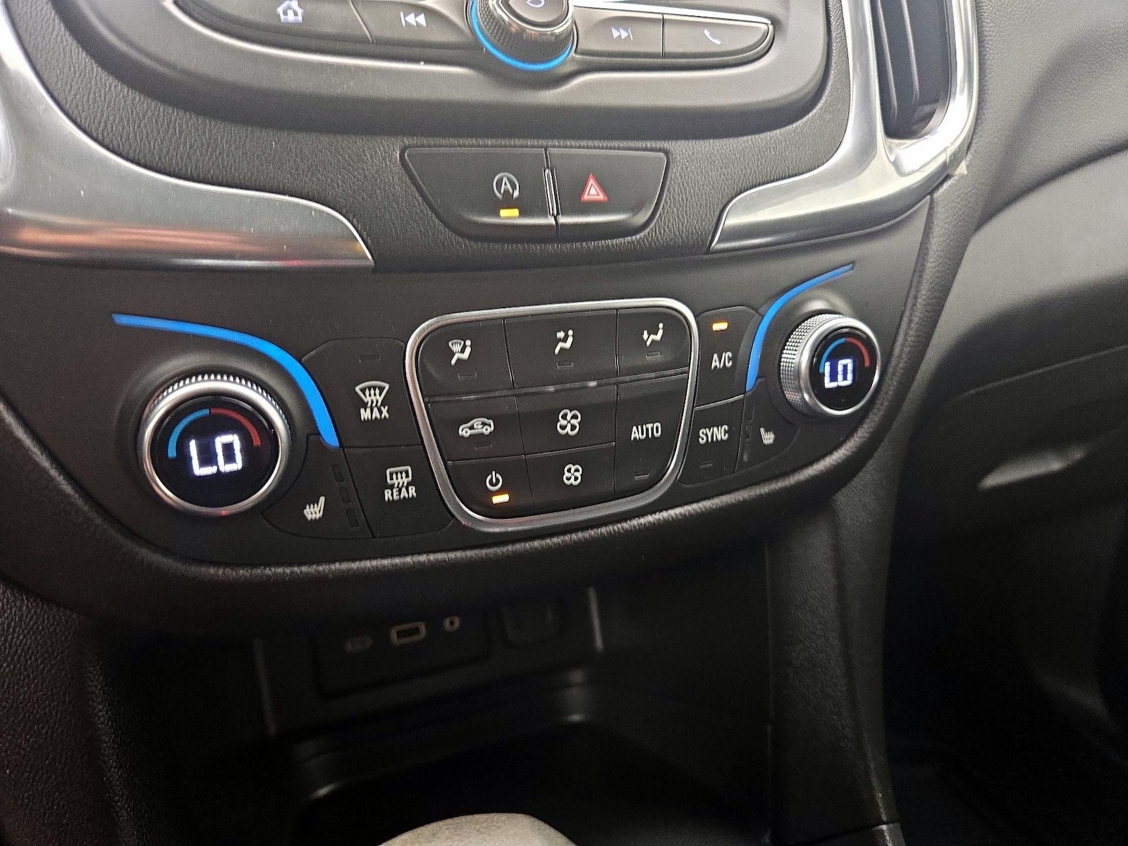 2022 Chevrolet Equinox LT - Photo 17