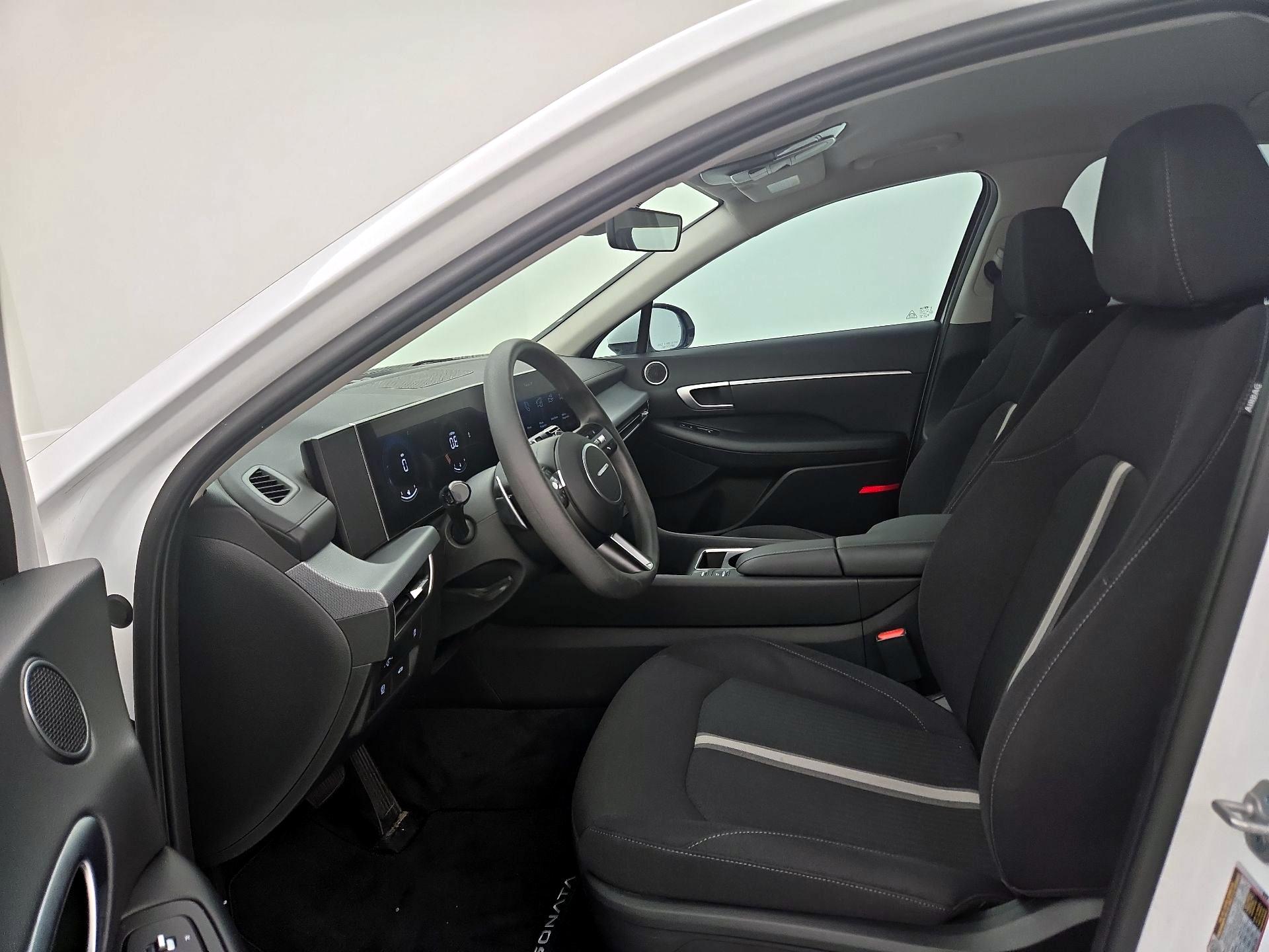 Thumbnail: 2024 Hyundai Sonata - 11