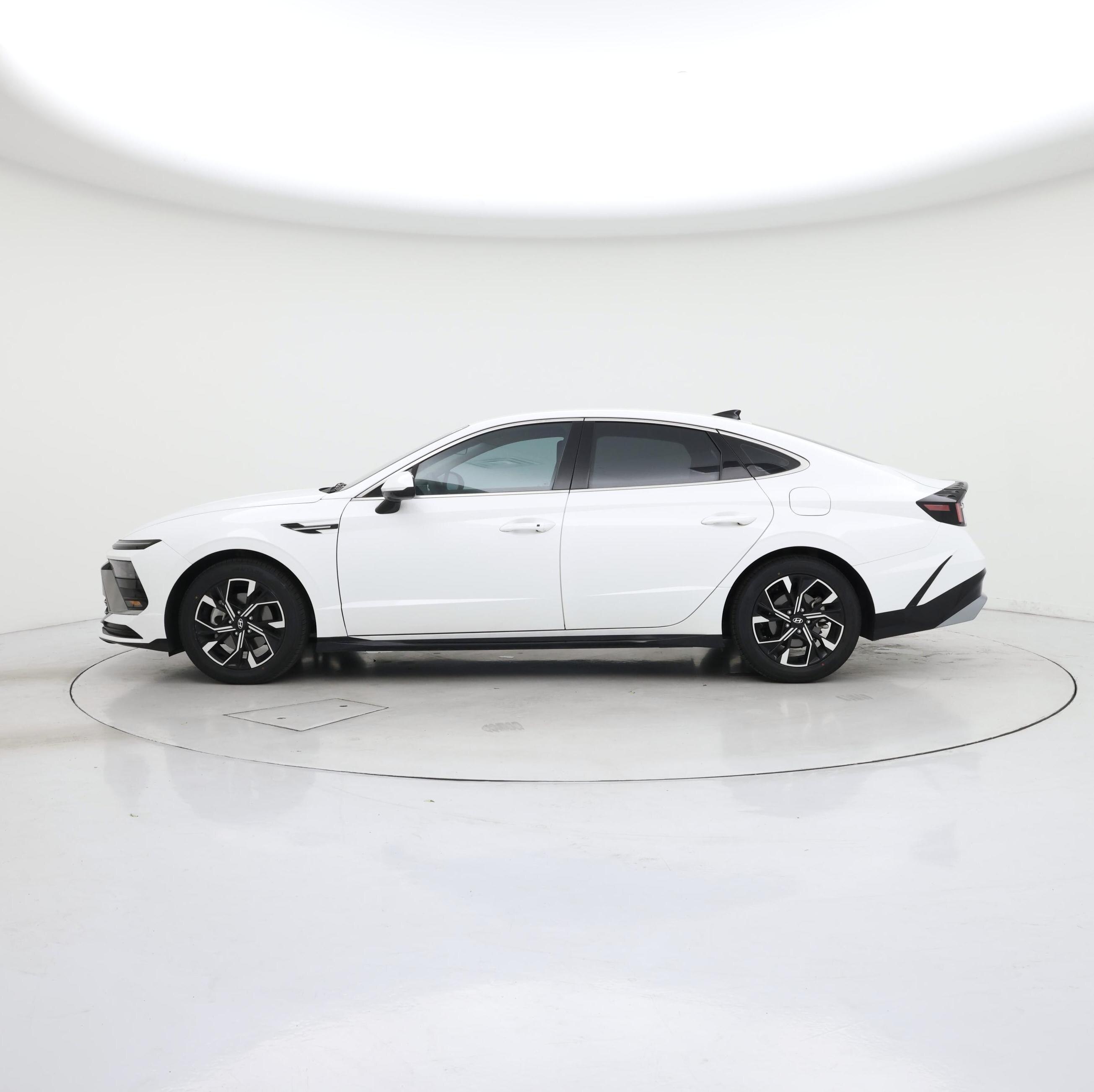Thumbnail: 2024 Hyundai Sonata - 3