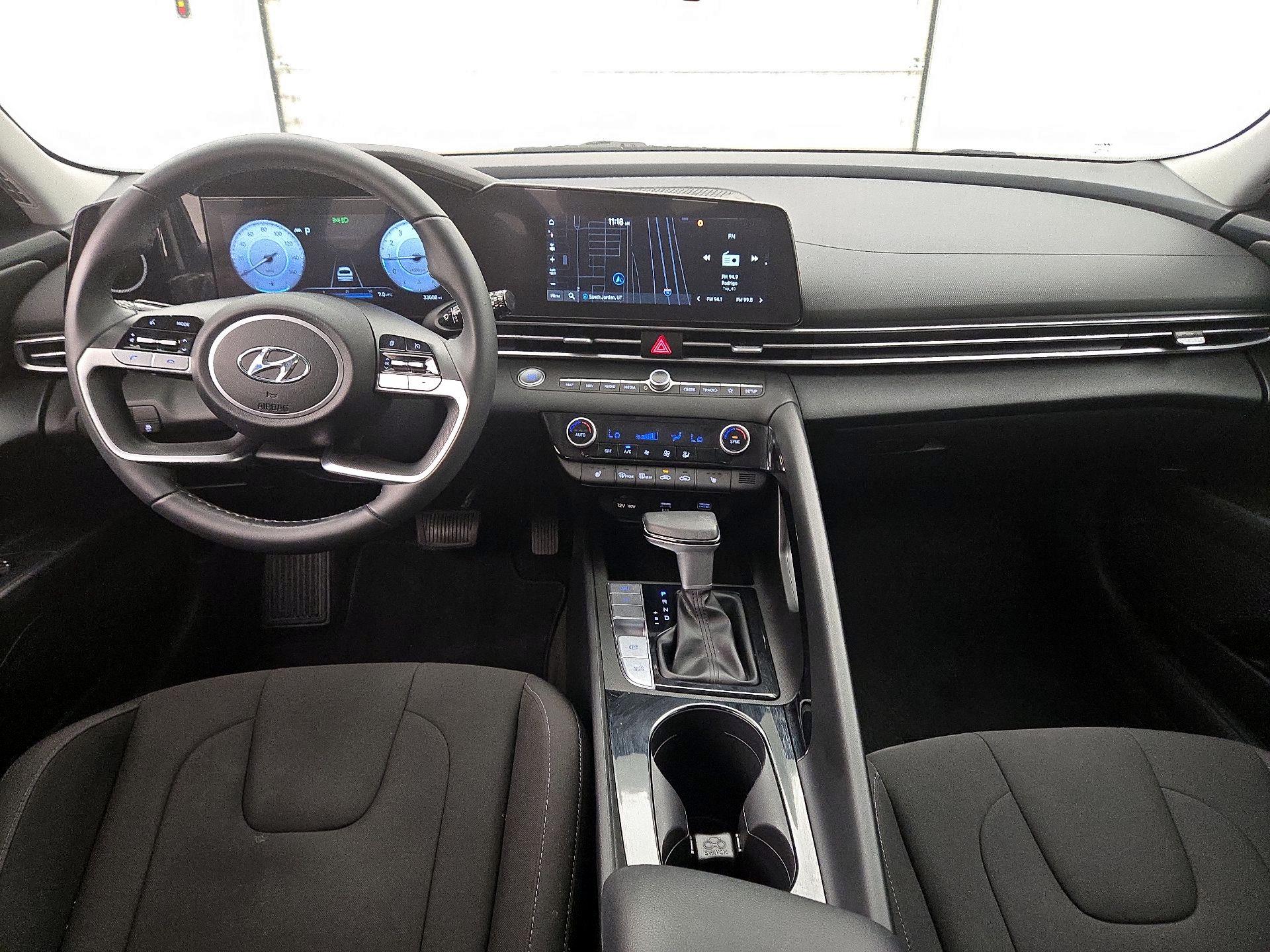 Thumbnail: 2023 Hyundai Elantra - 9