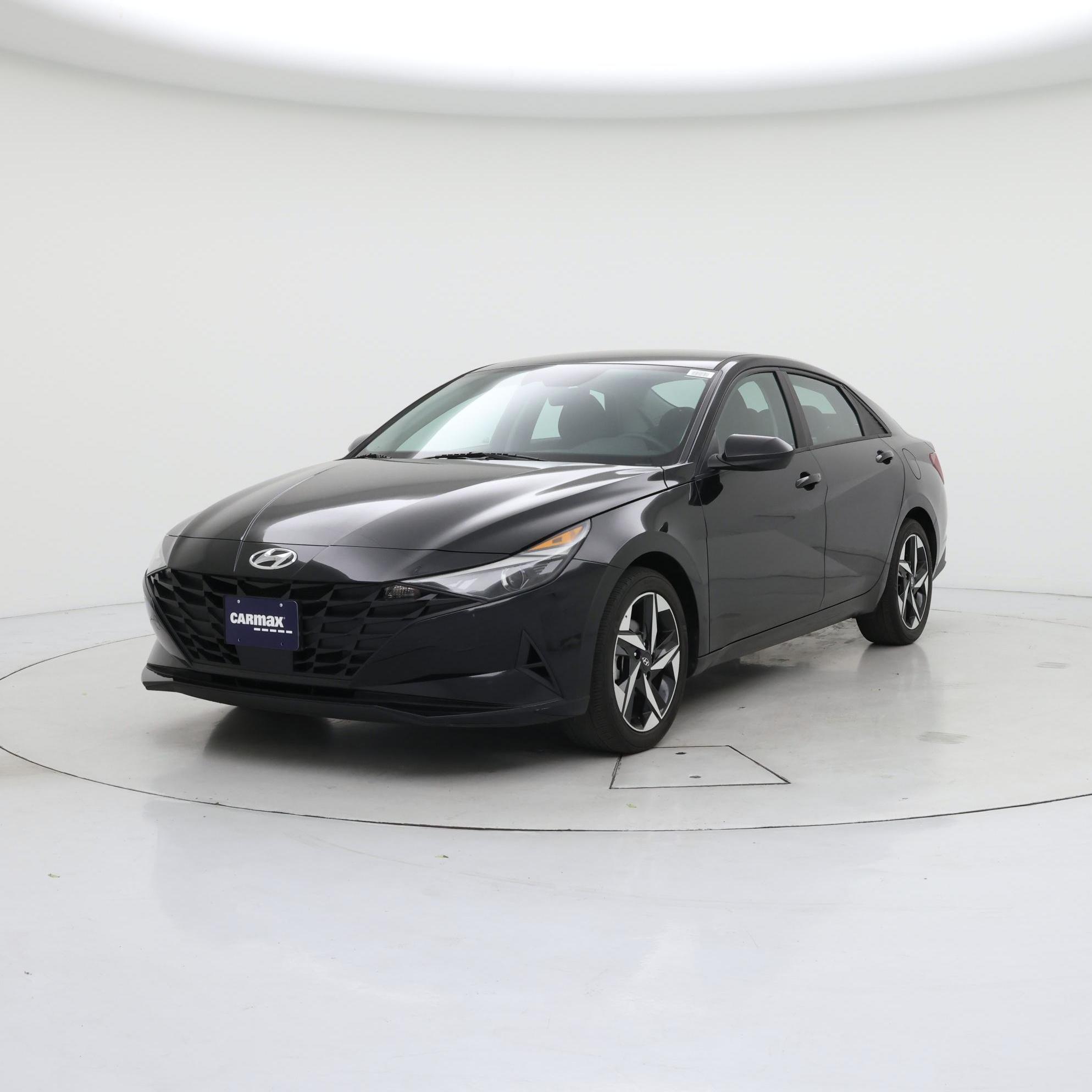 Thumbnail: 2023 Hyundai Elantra - 4