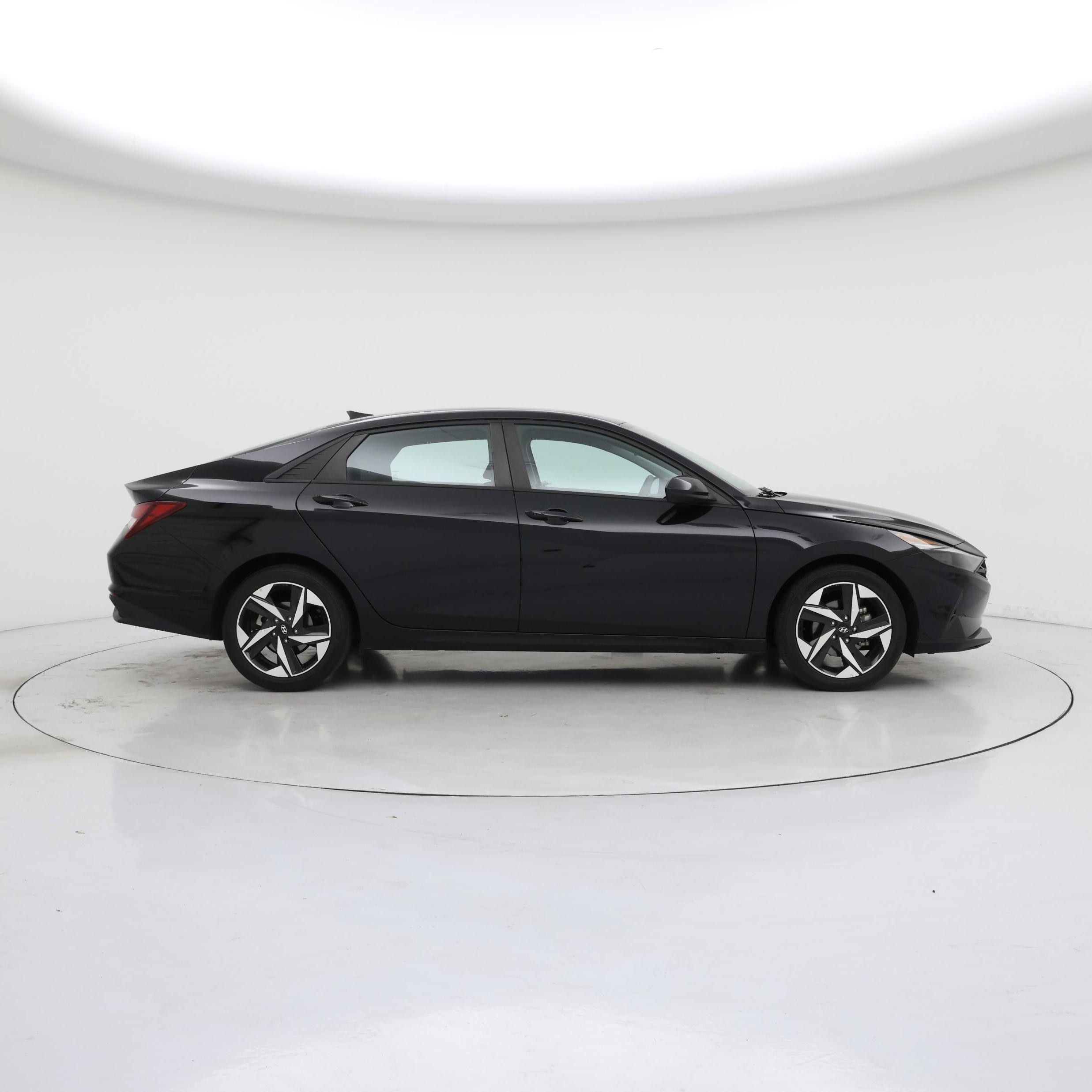 Thumbnail: 2023 Hyundai Elantra - 7