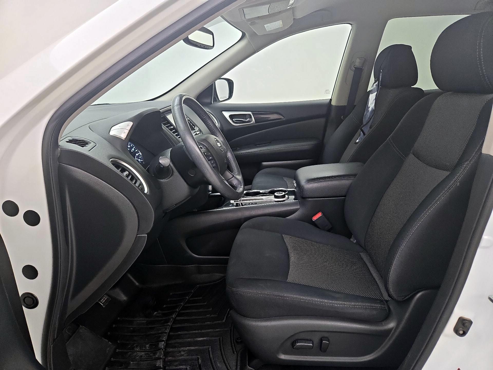 Thumbnail: 2018 Nissan Pathfinder - 11