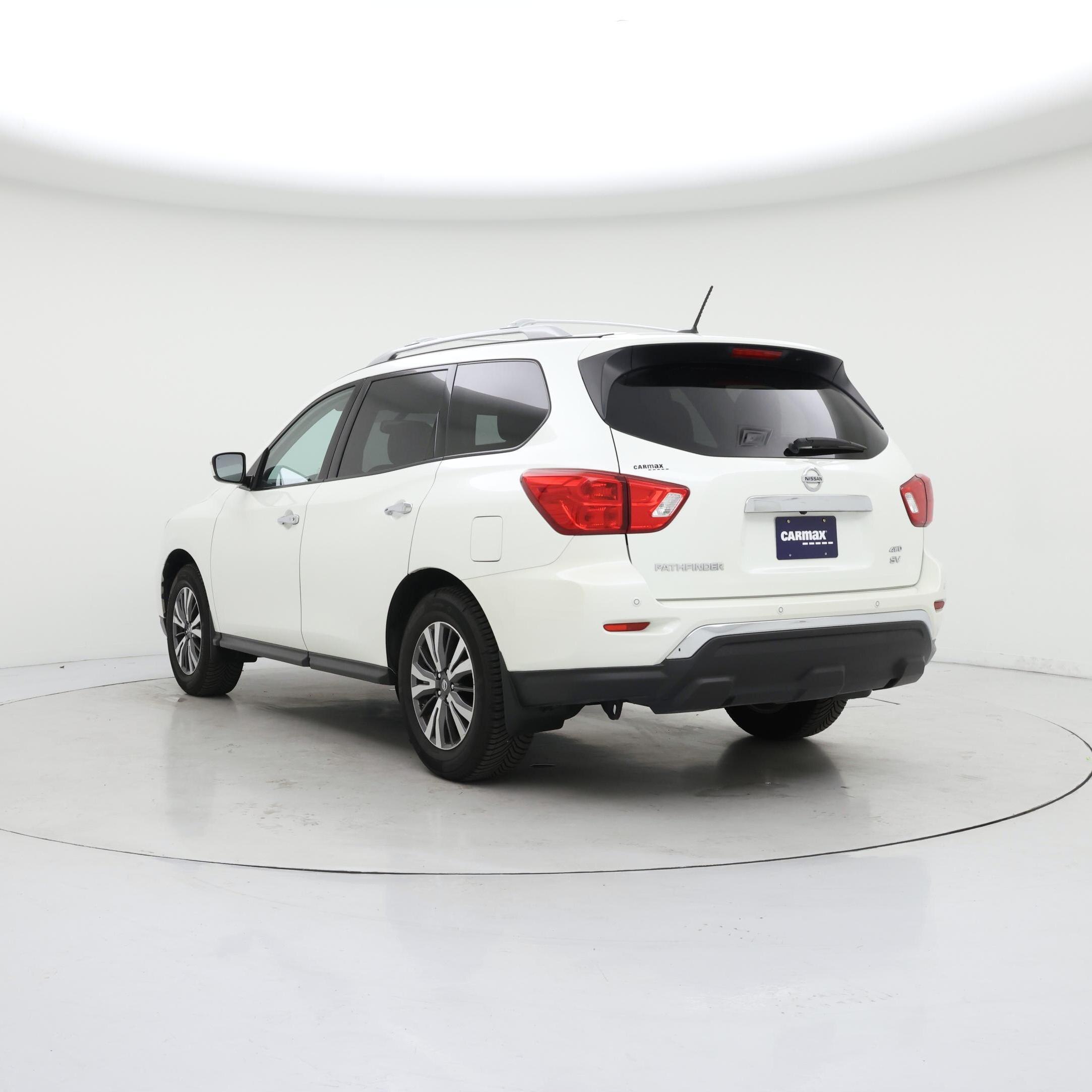 Thumbnail: 2018 Nissan Pathfinder - 2