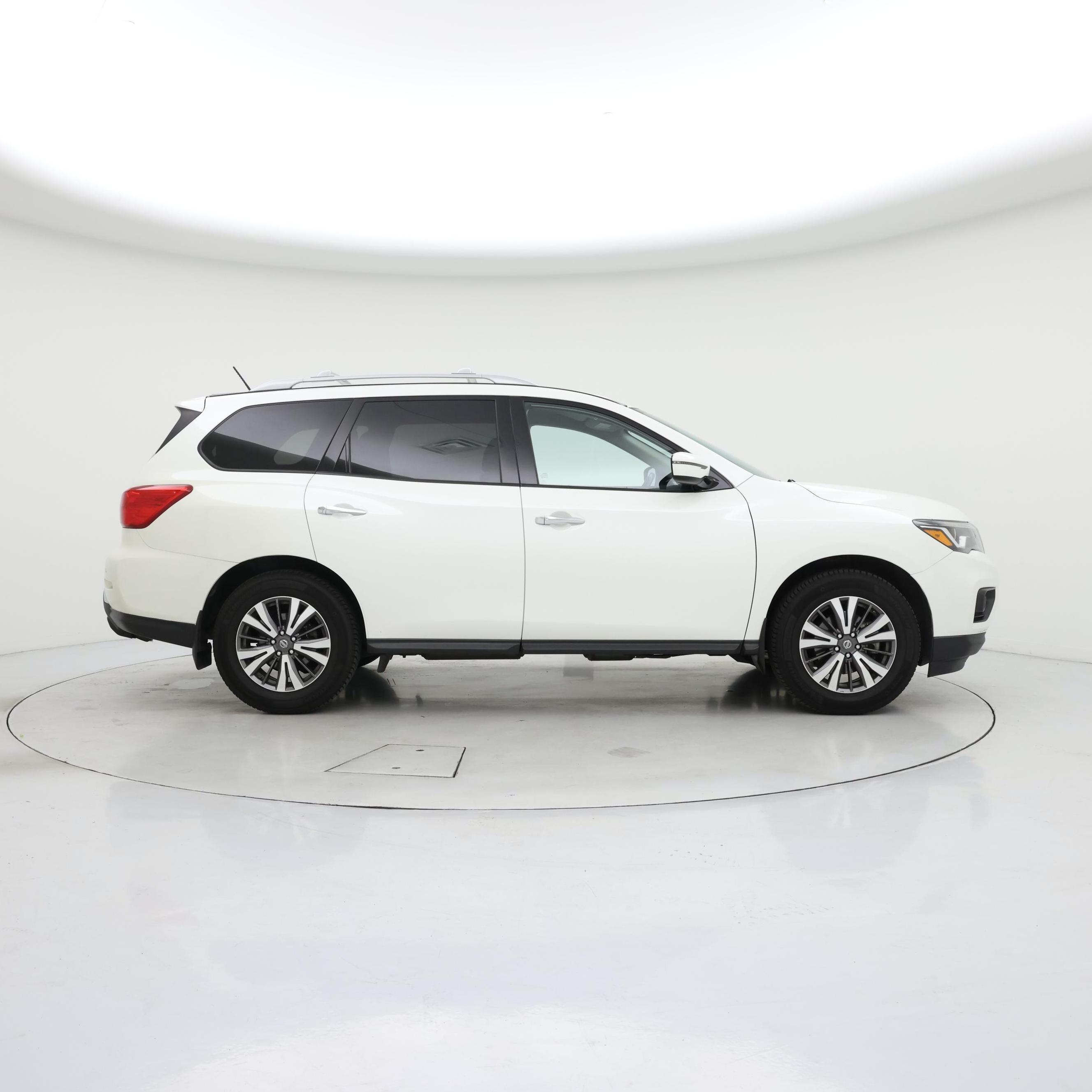 Thumbnail: 2018 Nissan Pathfinder - 7