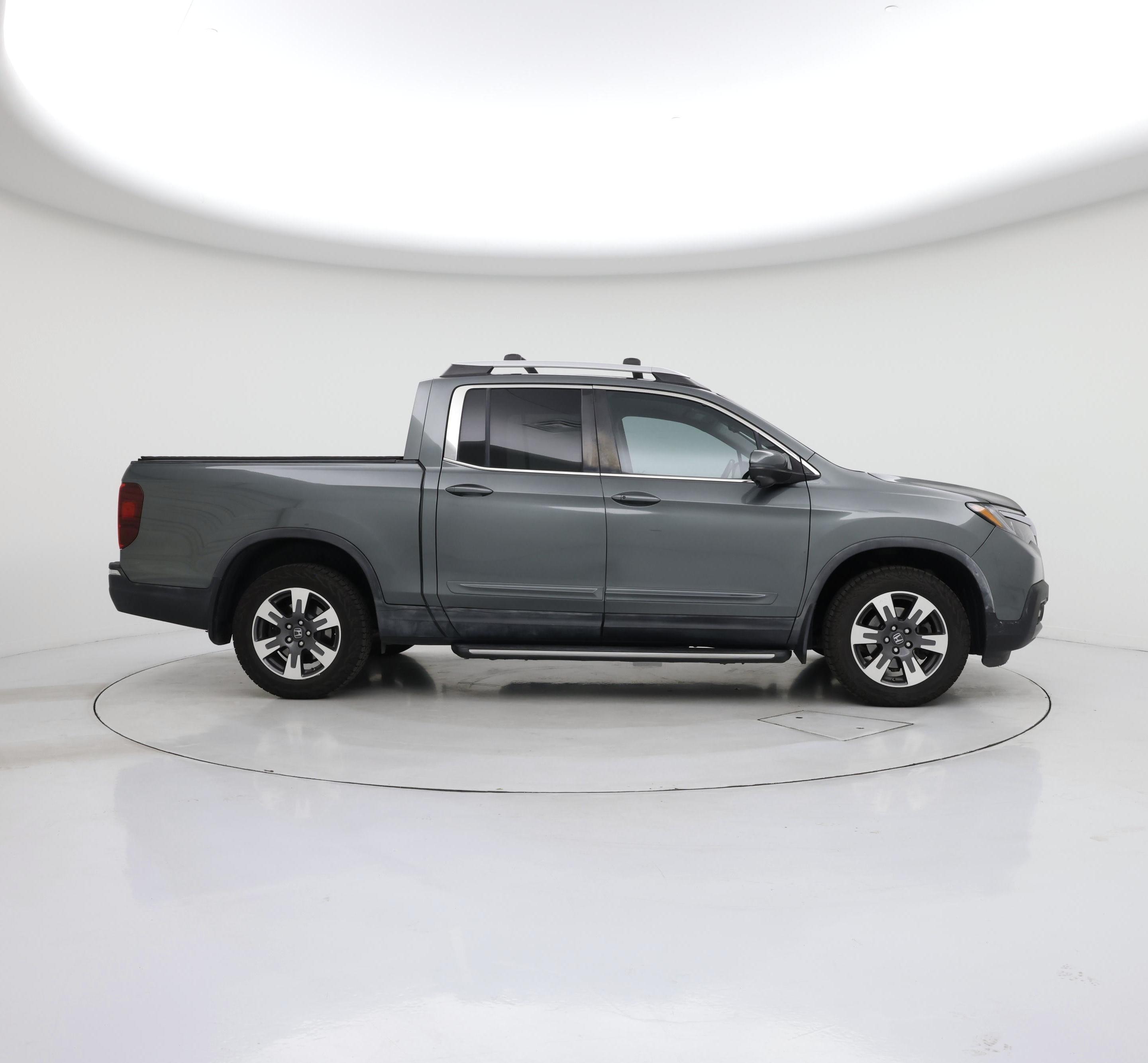 Thumbnail: 2017 Honda Ridgeline - 7