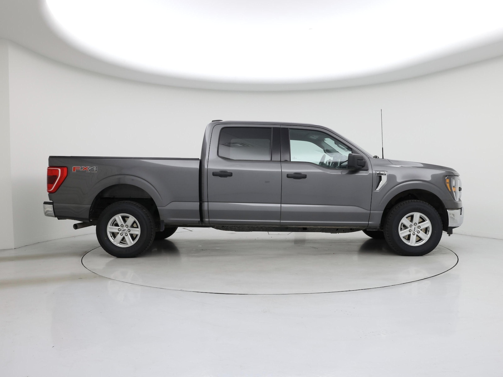 2023 Ford F-150 XLT - Photo 8