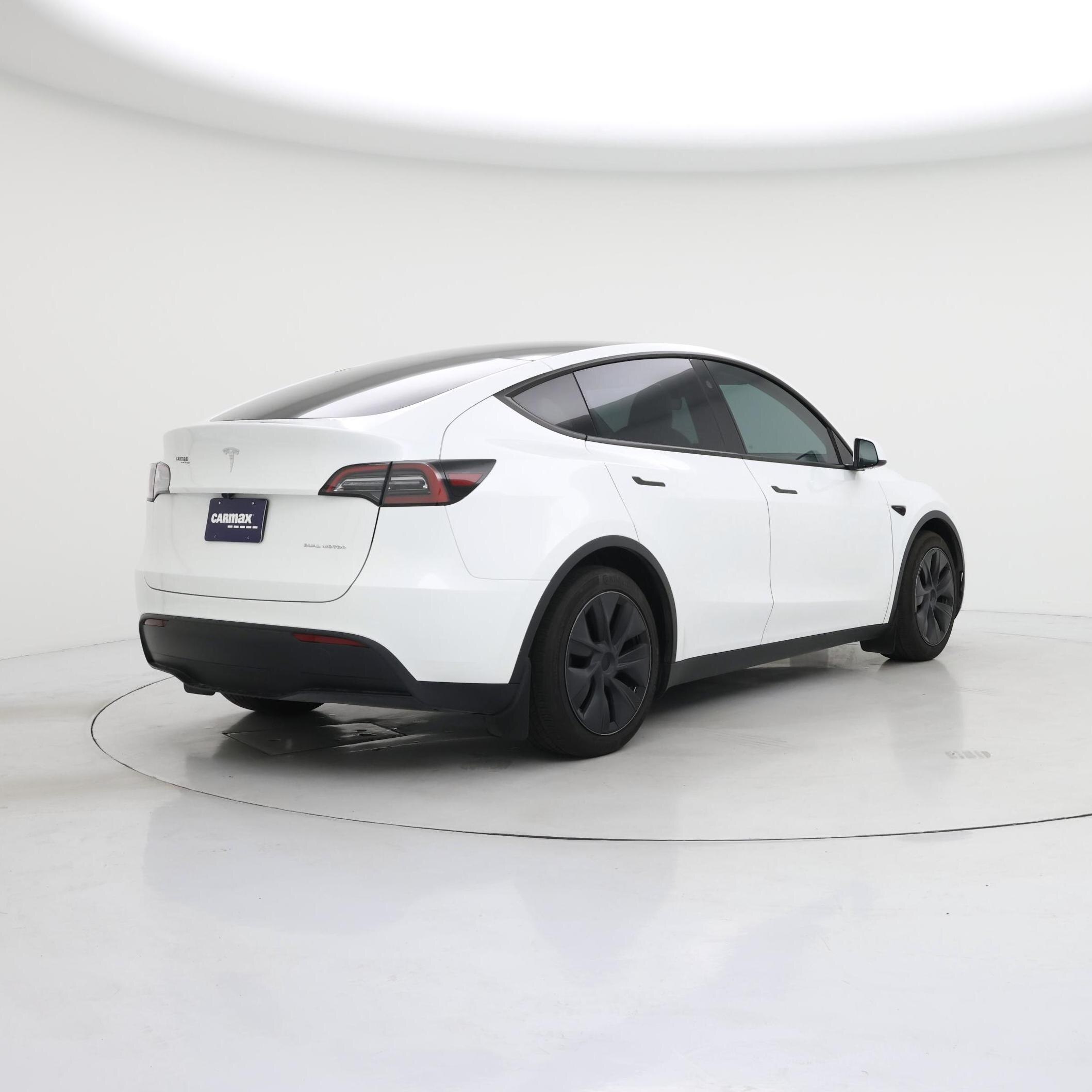 Thumbnail: 2024 Tesla Model Y - 8