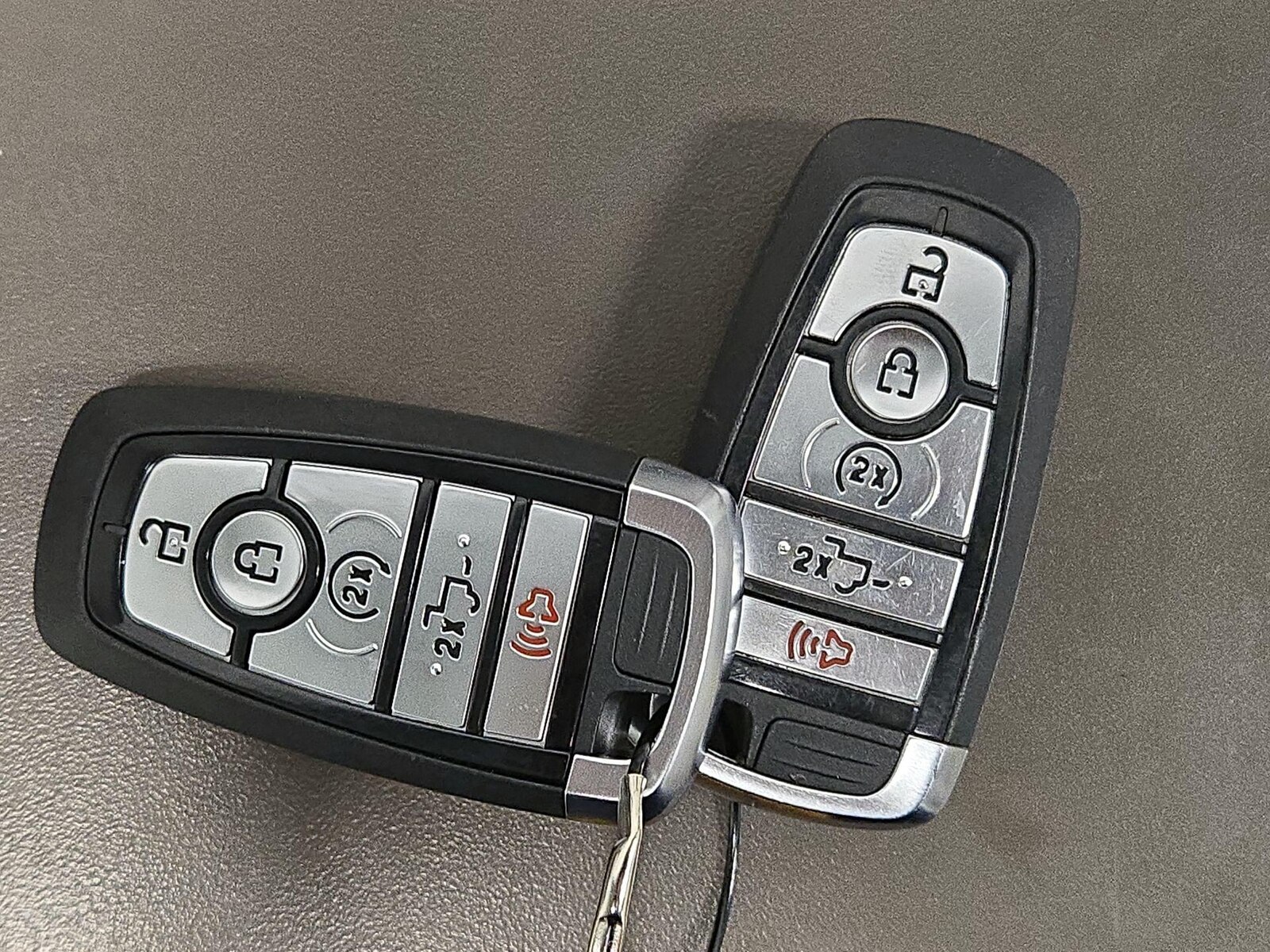 2025 Ford F-150 Lariat - Photo 25