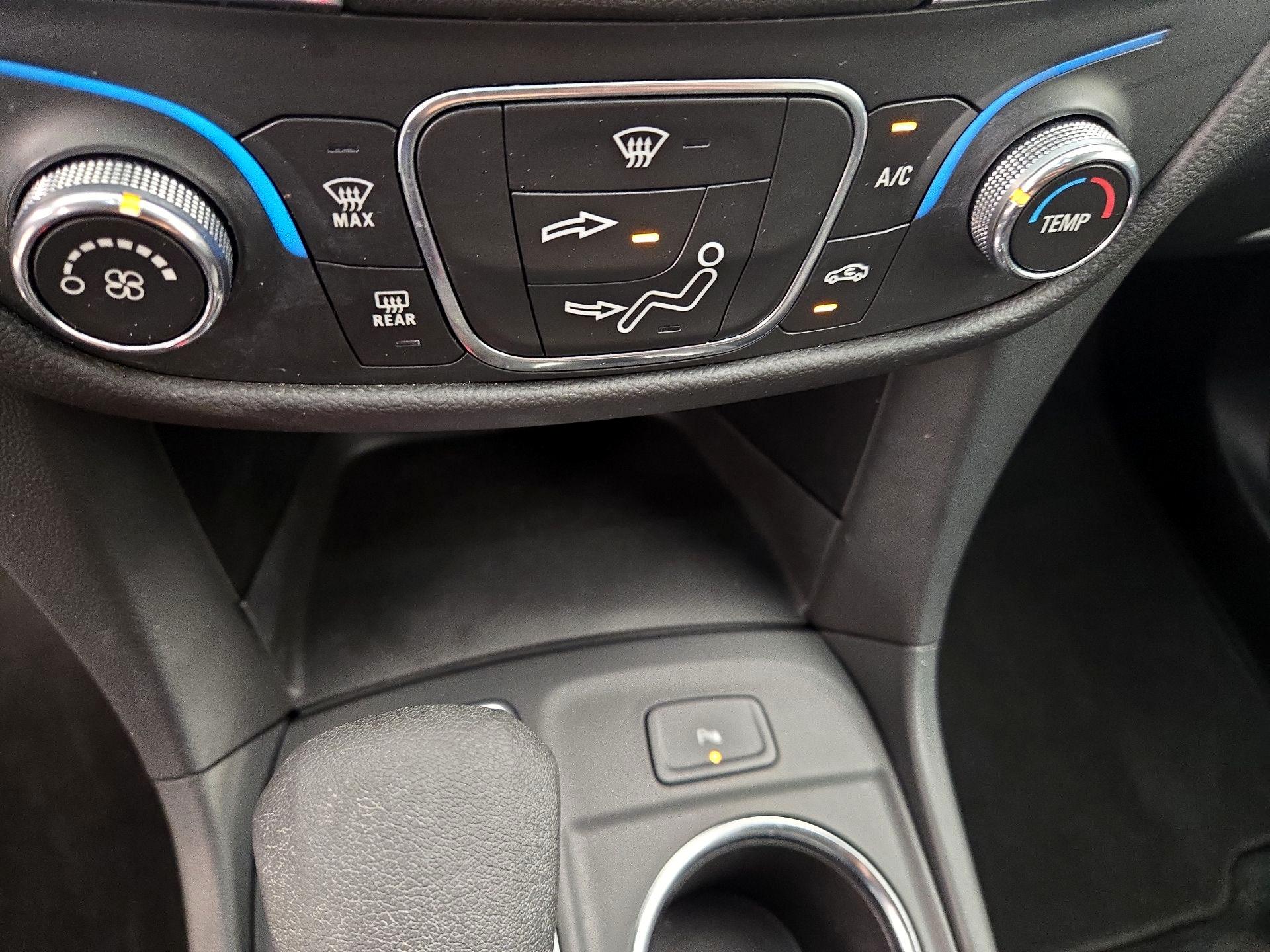 Thumbnail: 2024 Chevrolet Equinox - 16