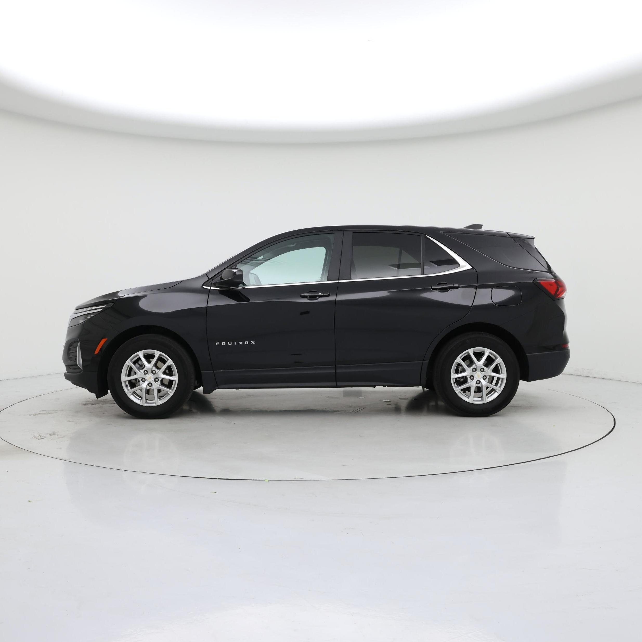 Thumbnail: 2024 Chevrolet Equinox - 3