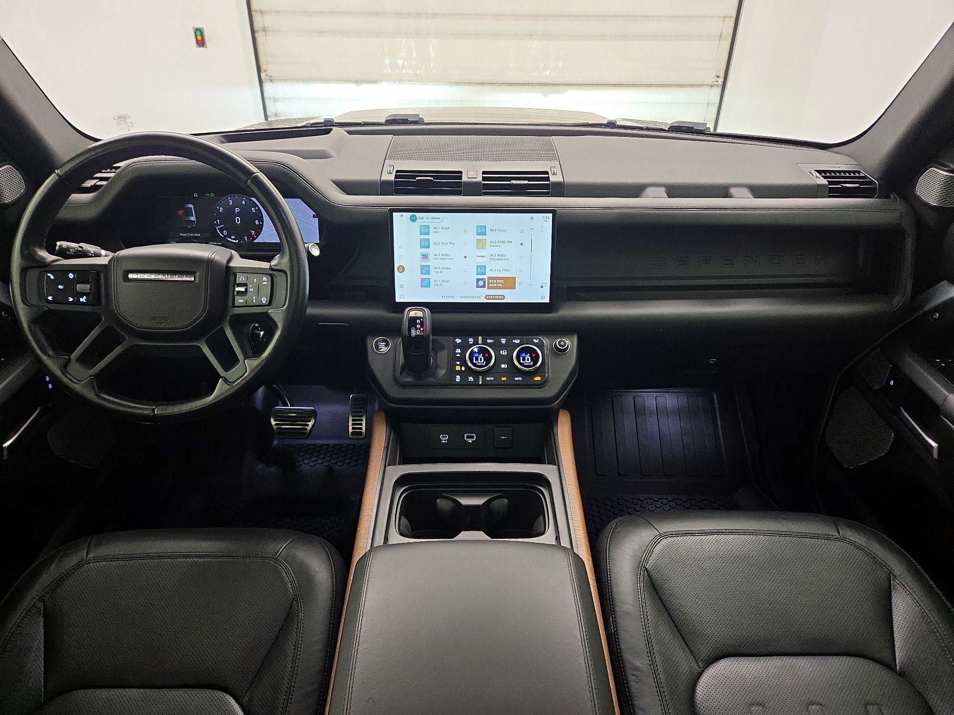 Thumbnail: 2023 Land Rover Defender - 9