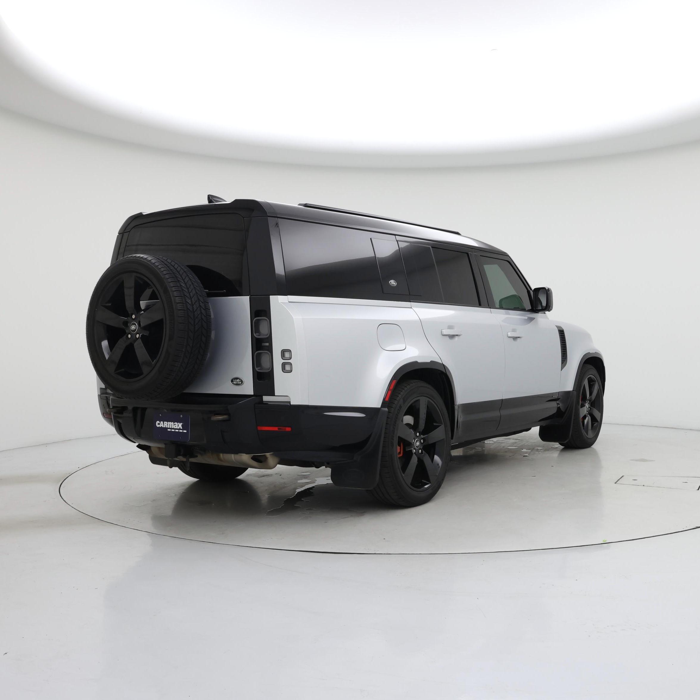 Thumbnail: 2023 Land Rover Defender - 8