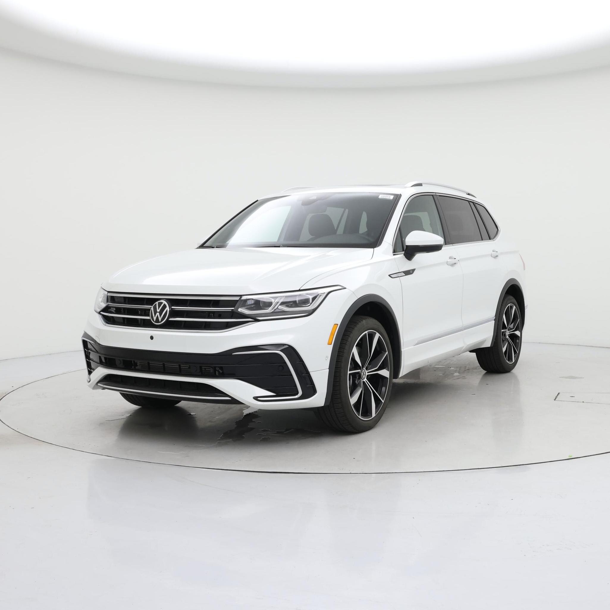 Thumbnail: 2024 Volkswagen Tiguan - 4