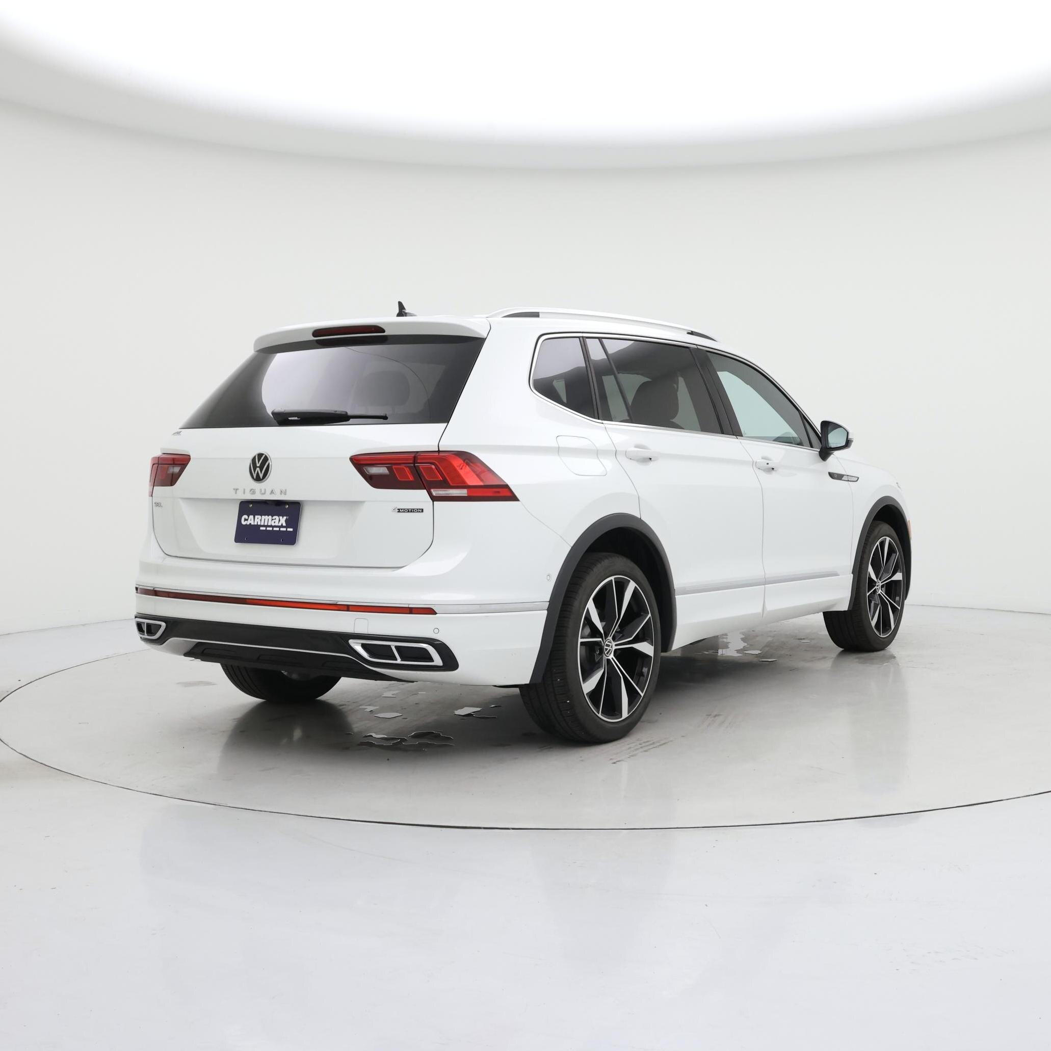 Thumbnail: 2024 Volkswagen Tiguan - 8