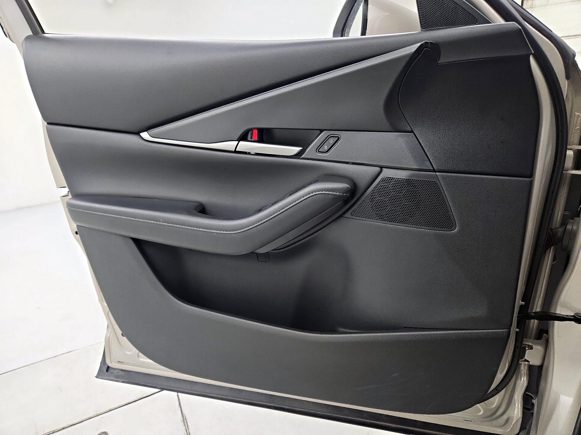 Thumbnail: 2022 Mazda CX-30 - 12