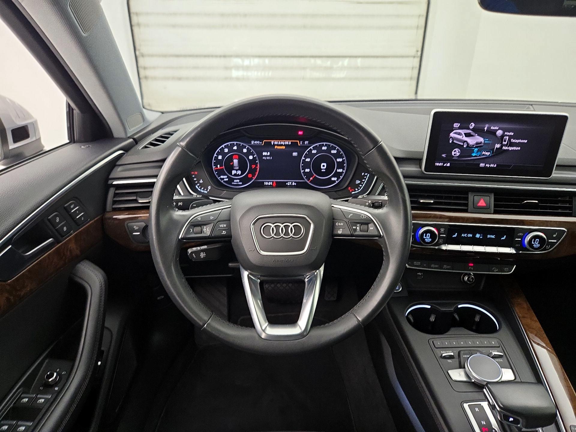 Thumbnail: 2019 Audi A4 - 10