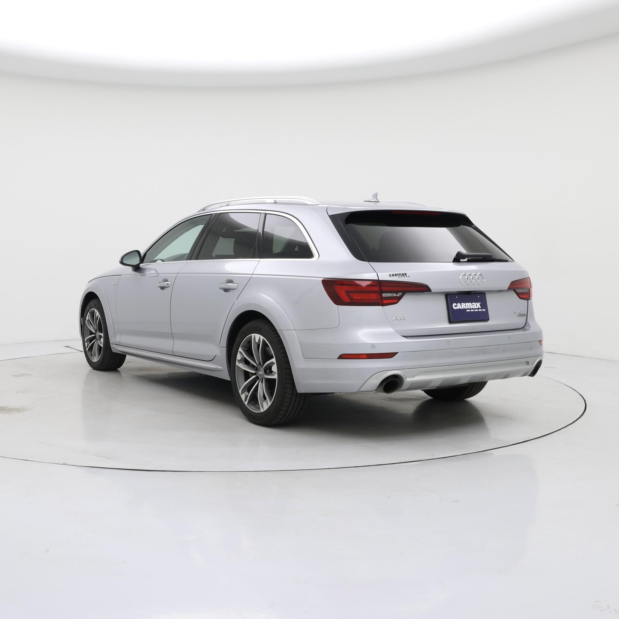 Thumbnail: 2019 Audi A4 - 2