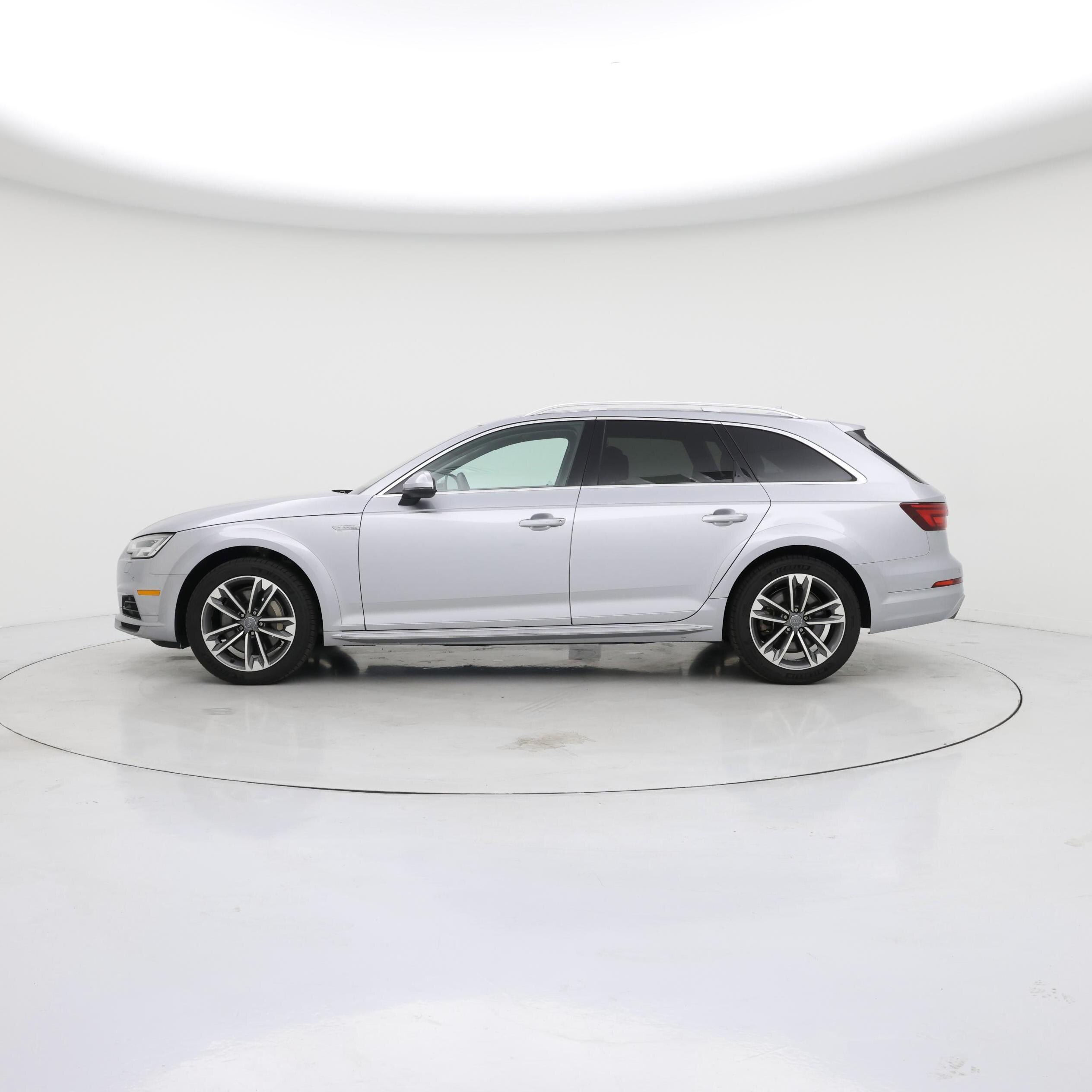 Thumbnail: 2019 Audi A4 - 3