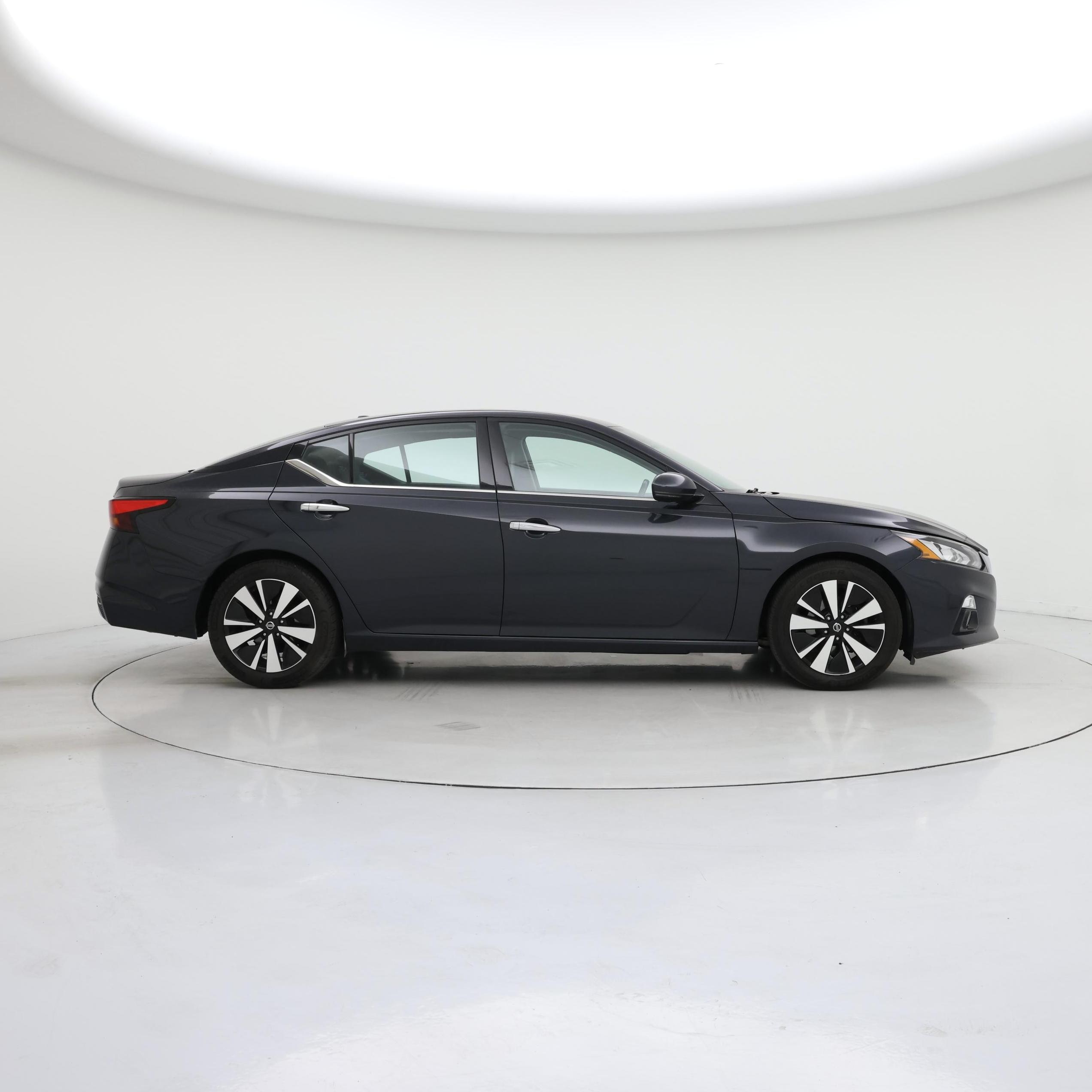 Thumbnail: 2019 Nissan Altima - 7