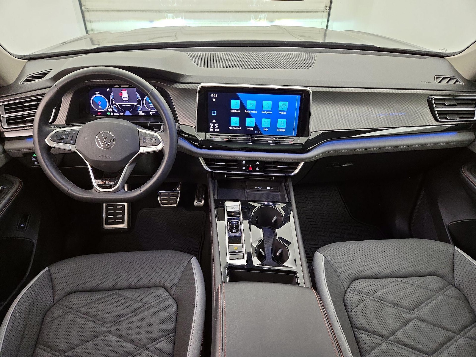 2024 Volkswagen Atlas Atlas Peak Edition - Photo 10
