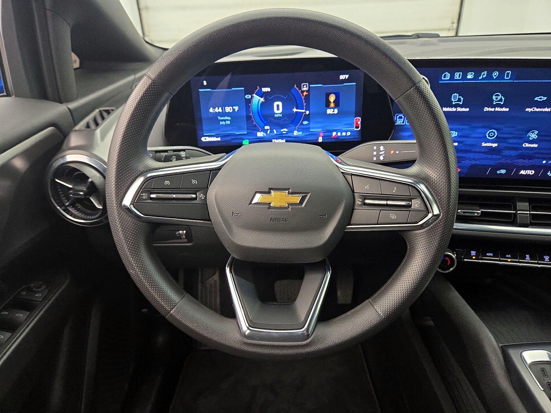 Thumbnail: 2026 Chevrolet Equinox - 10