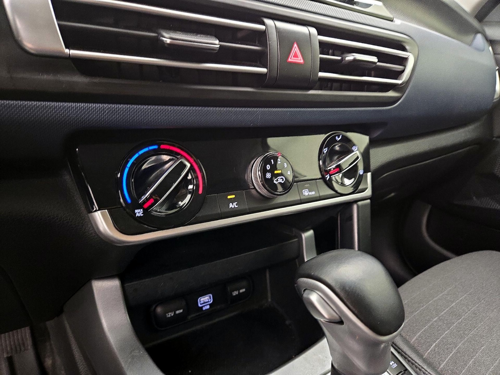 2021 Kia Seltos S - Photo 17