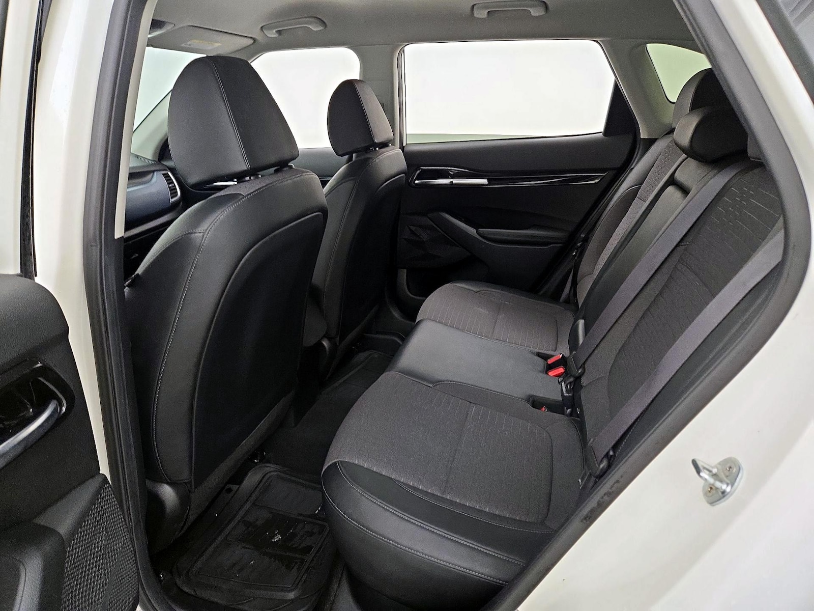 2021 Kia Seltos S - Photo 20