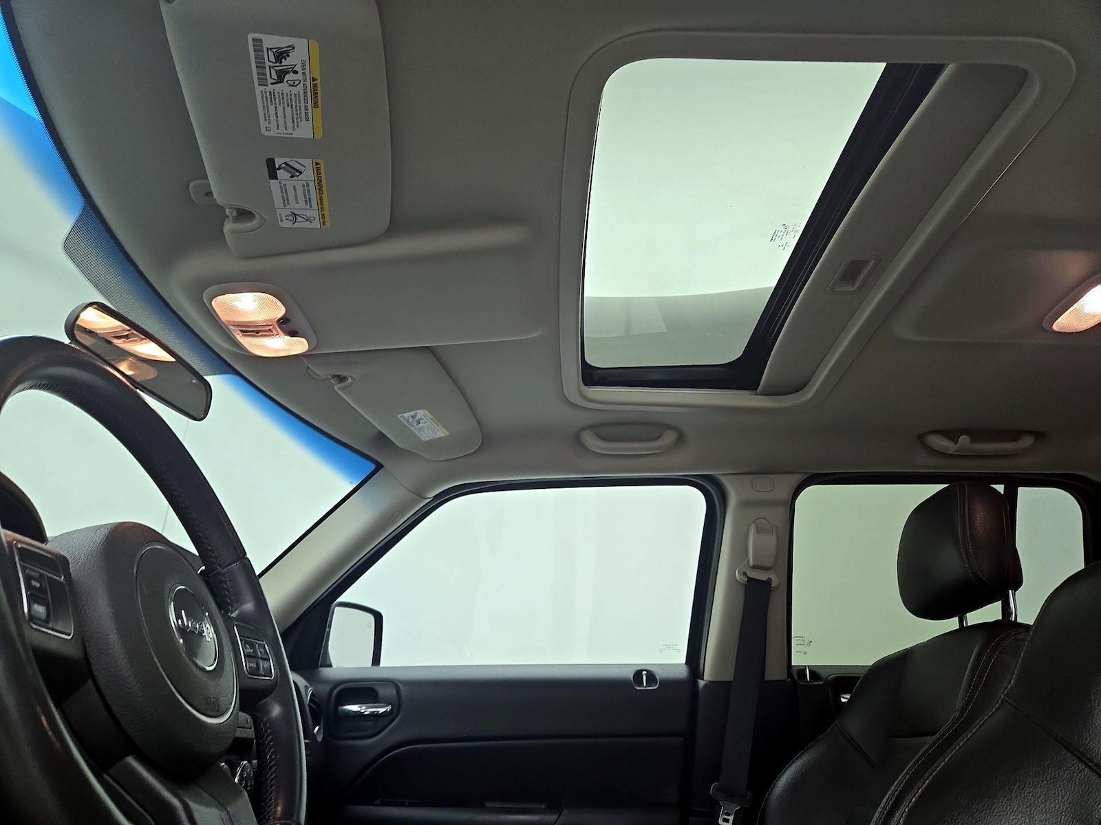 Sunroof(s) & Overhead Airbags
