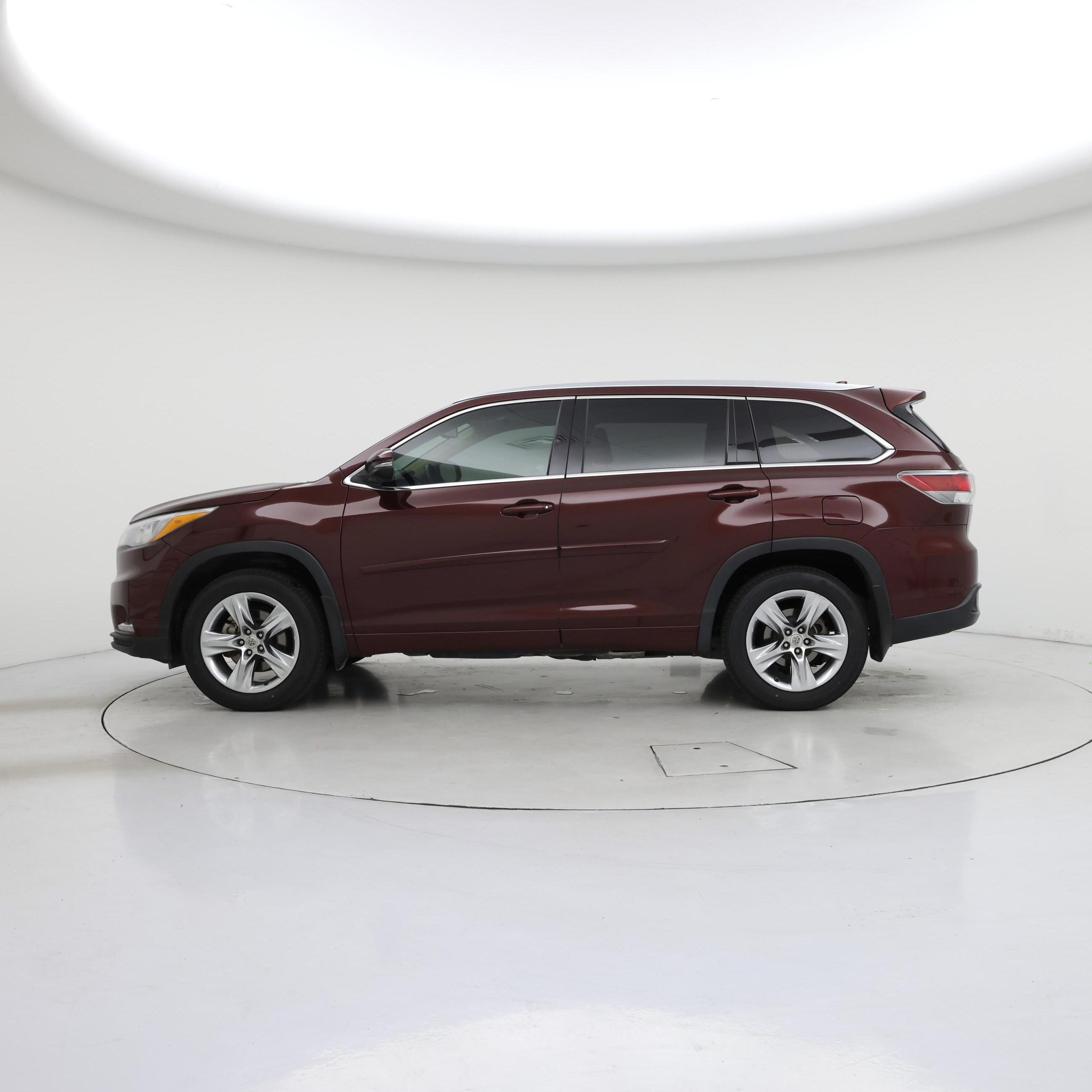 Thumbnail: 2015 Toyota Highlander - 3