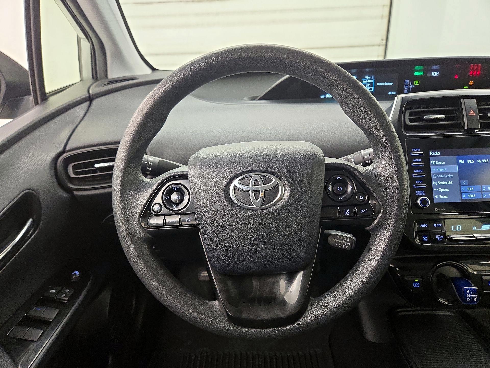Thumbnail: 2022 Toyota Prius - 10