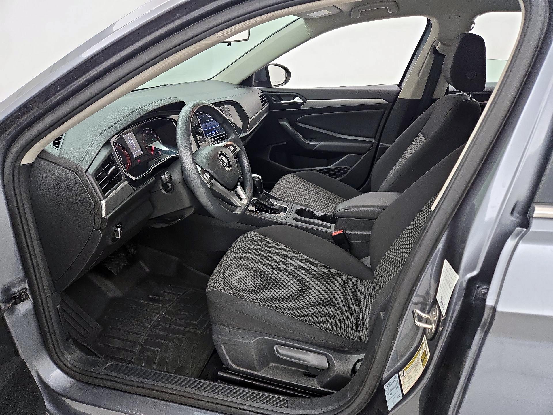 Thumbnail: 2021 Volkswagen Jetta - 11