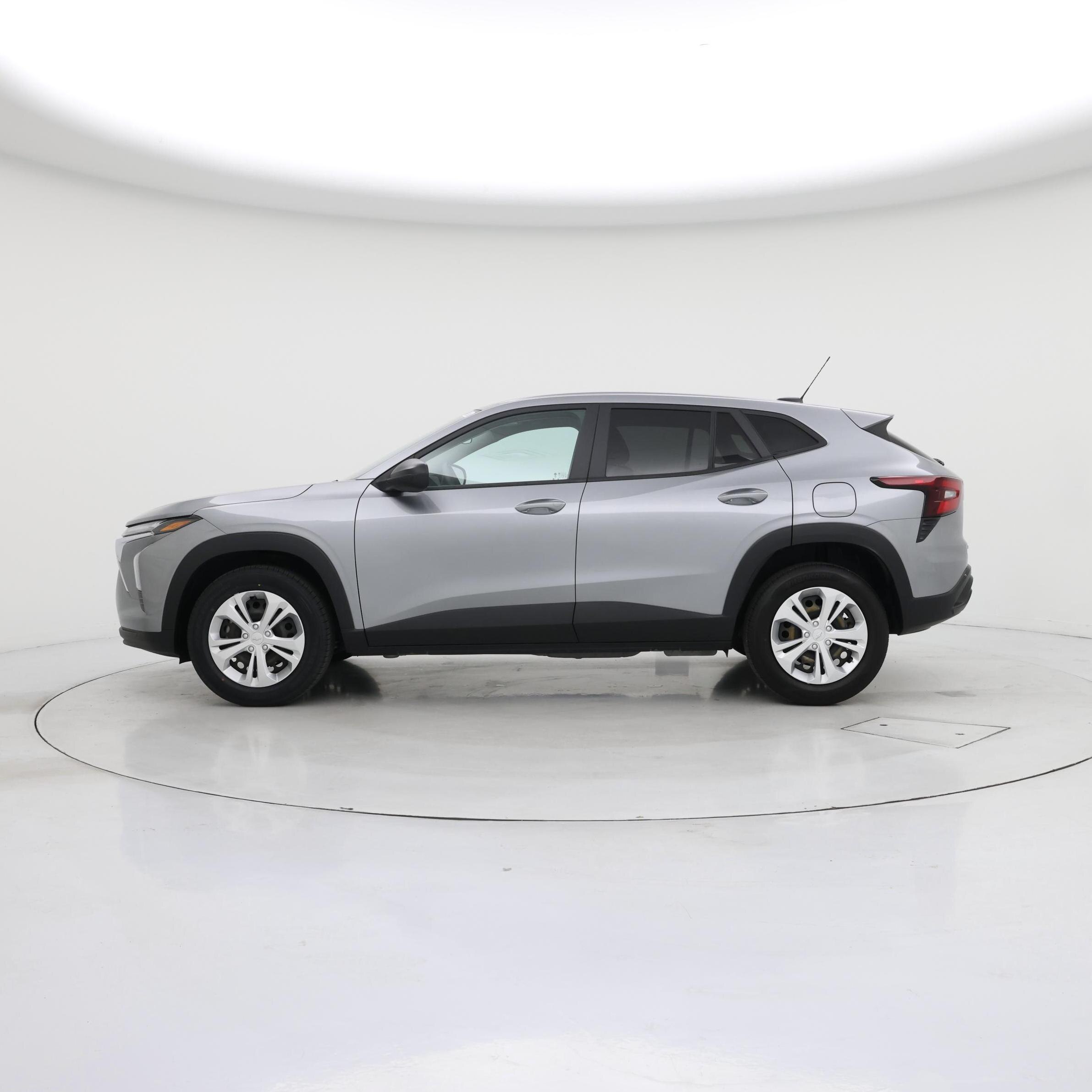 Thumbnail: 2024 Chevrolet Trax - 3