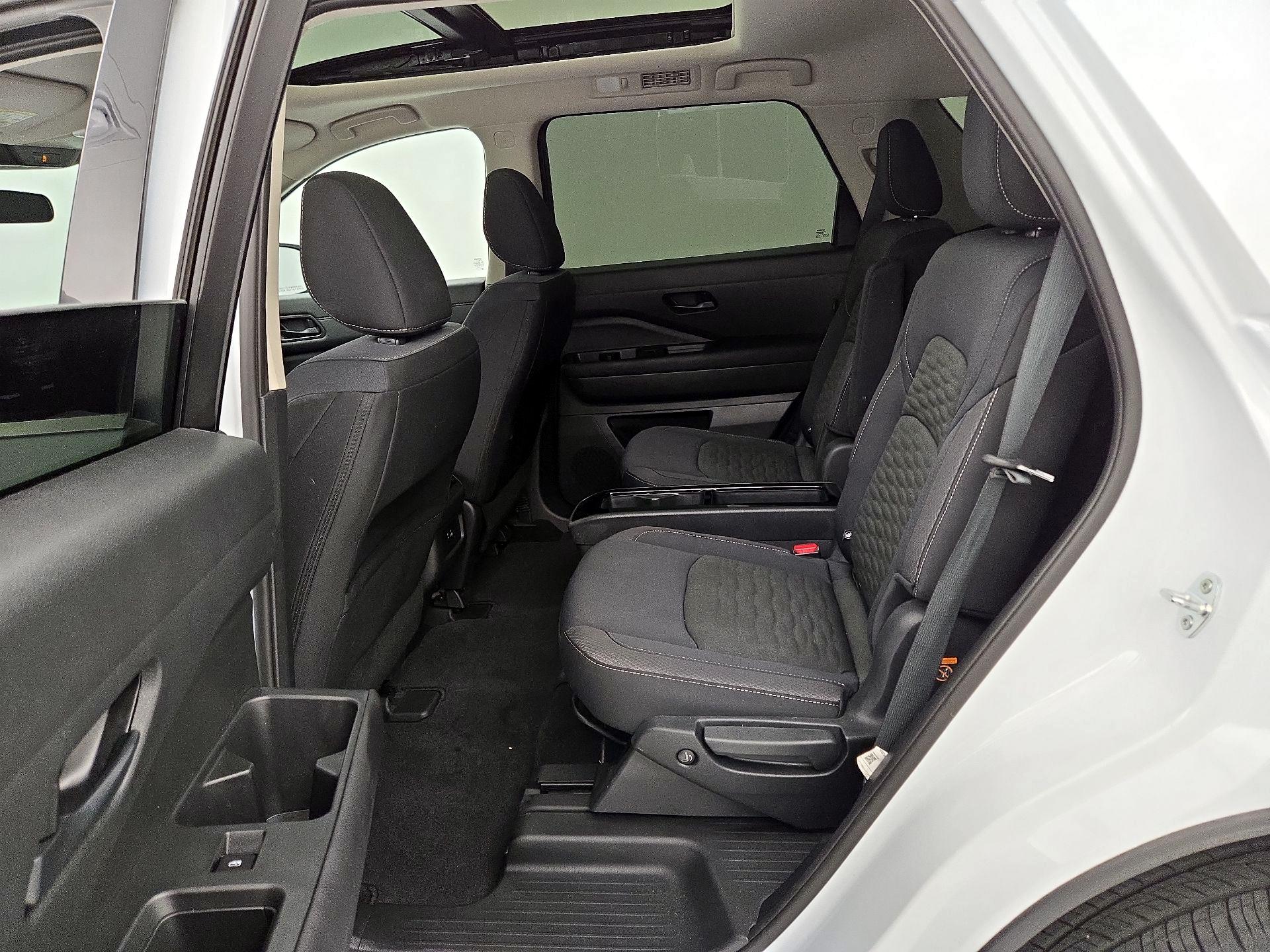 Thumbnail: 2025 Nissan Pathfinder - 20