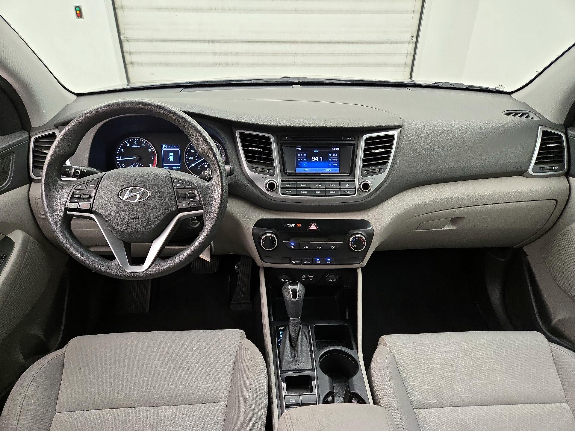 Thumbnail: 2016 Hyundai Tucson - 9