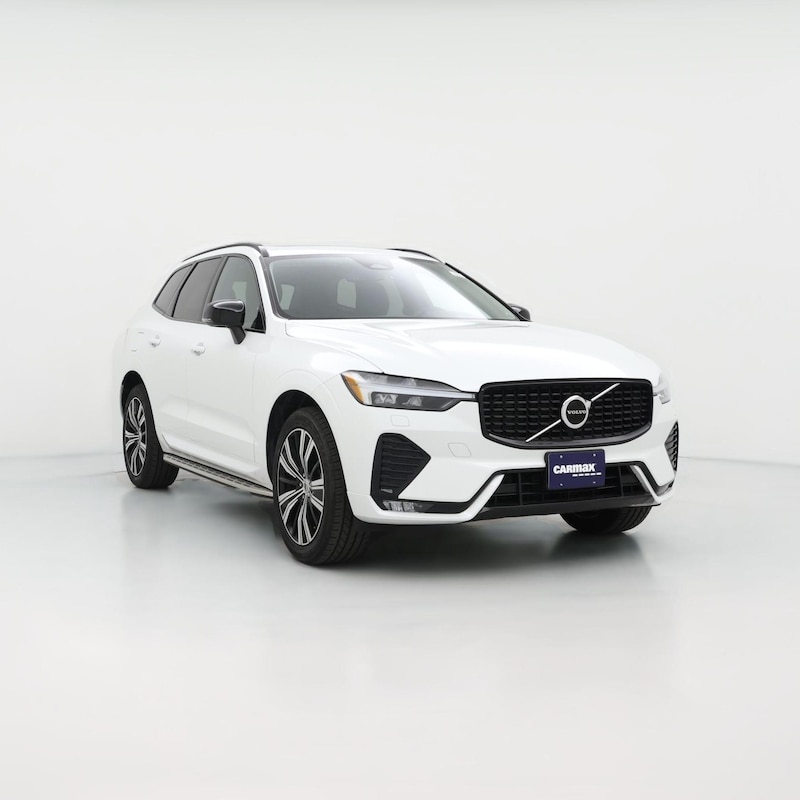 2024 Volvo XC60 B5 Core Dark Theme